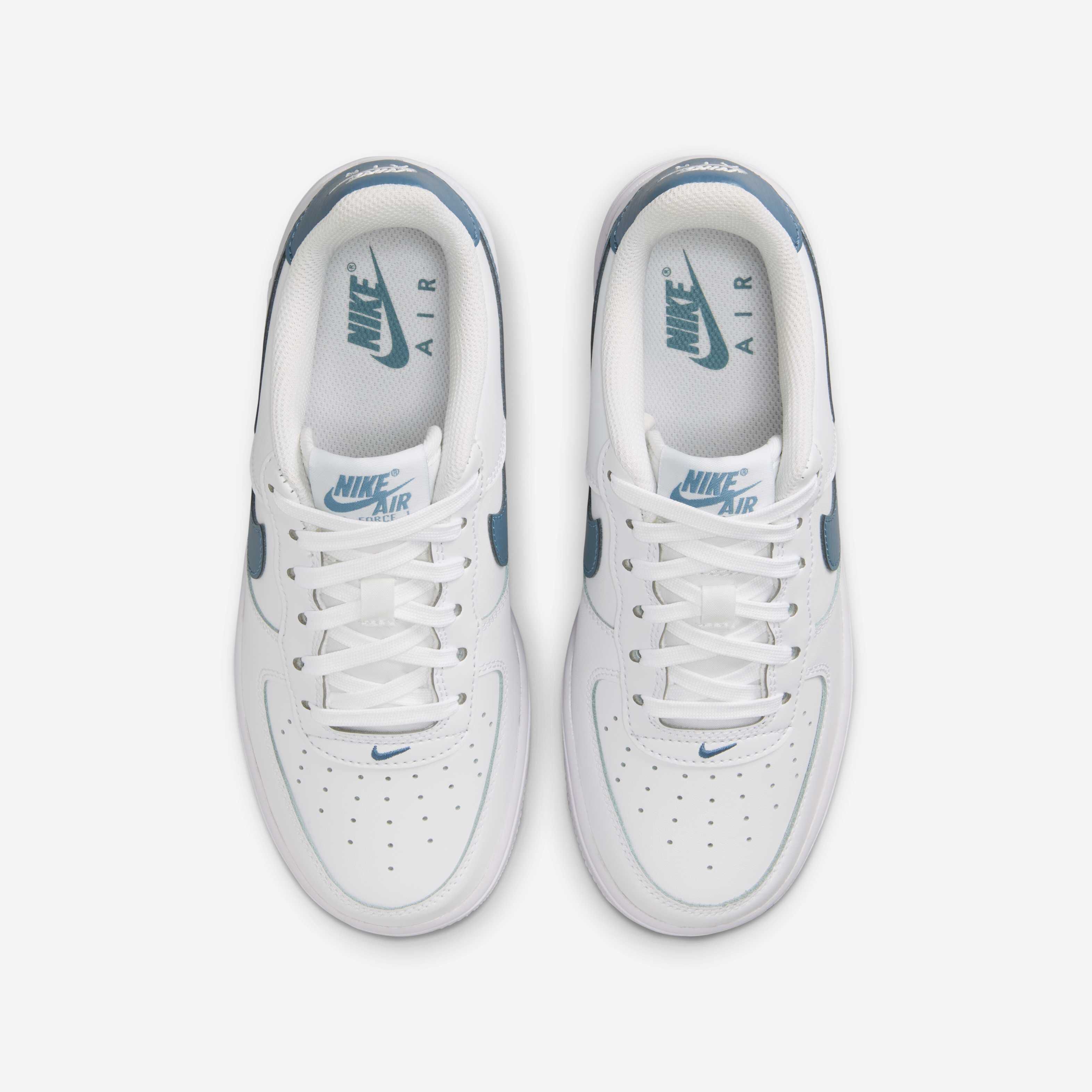 Nike Air Force 1 image number 3