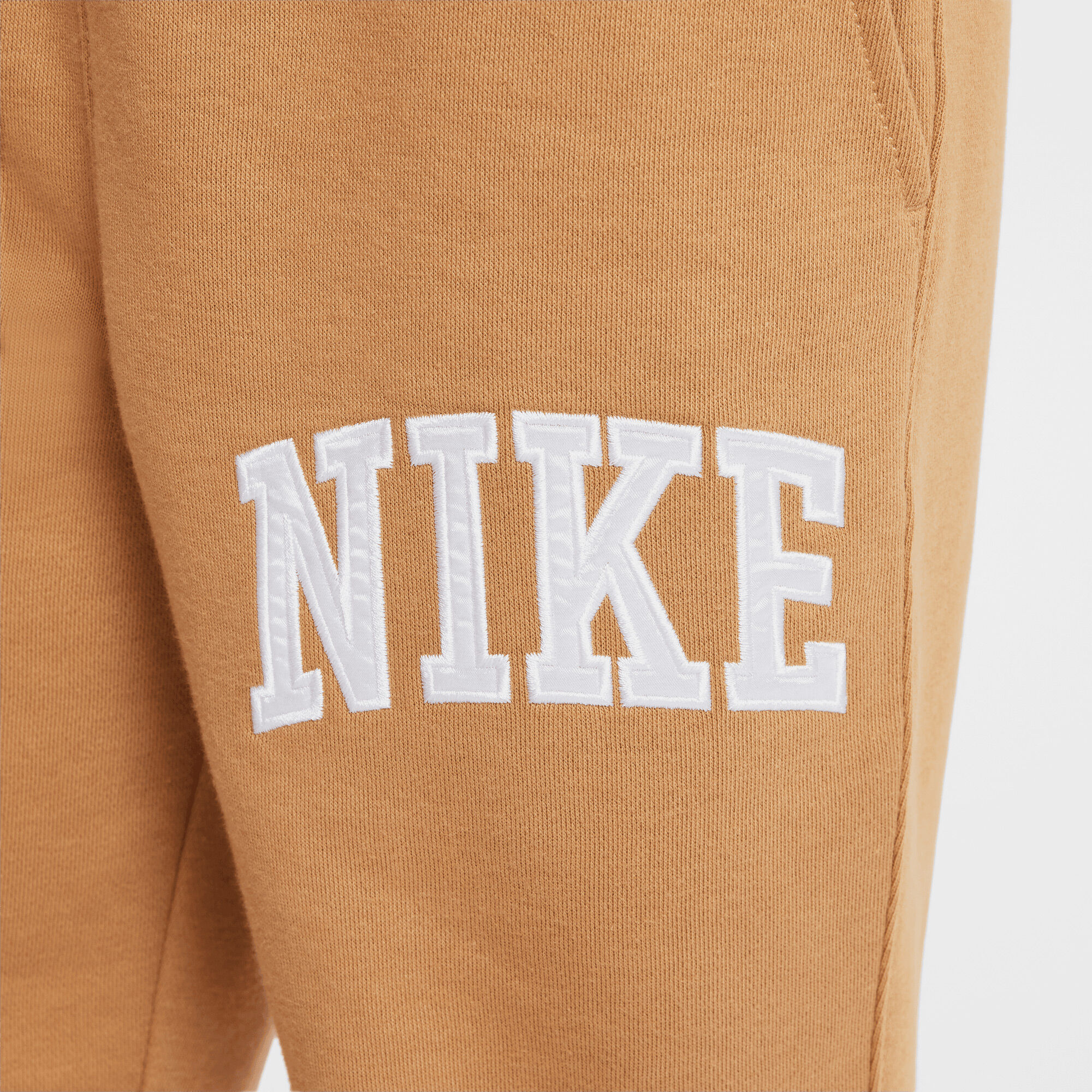 Nike Sportswear Club image number 3