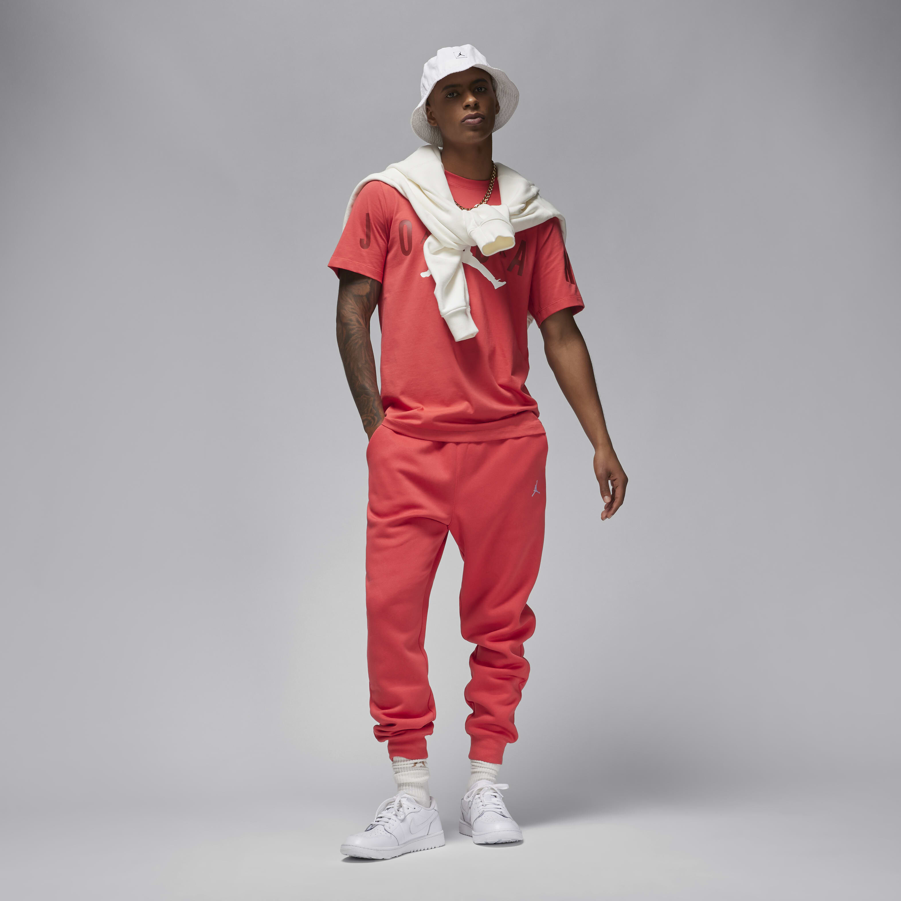 Jordans tracksuit bottoms top