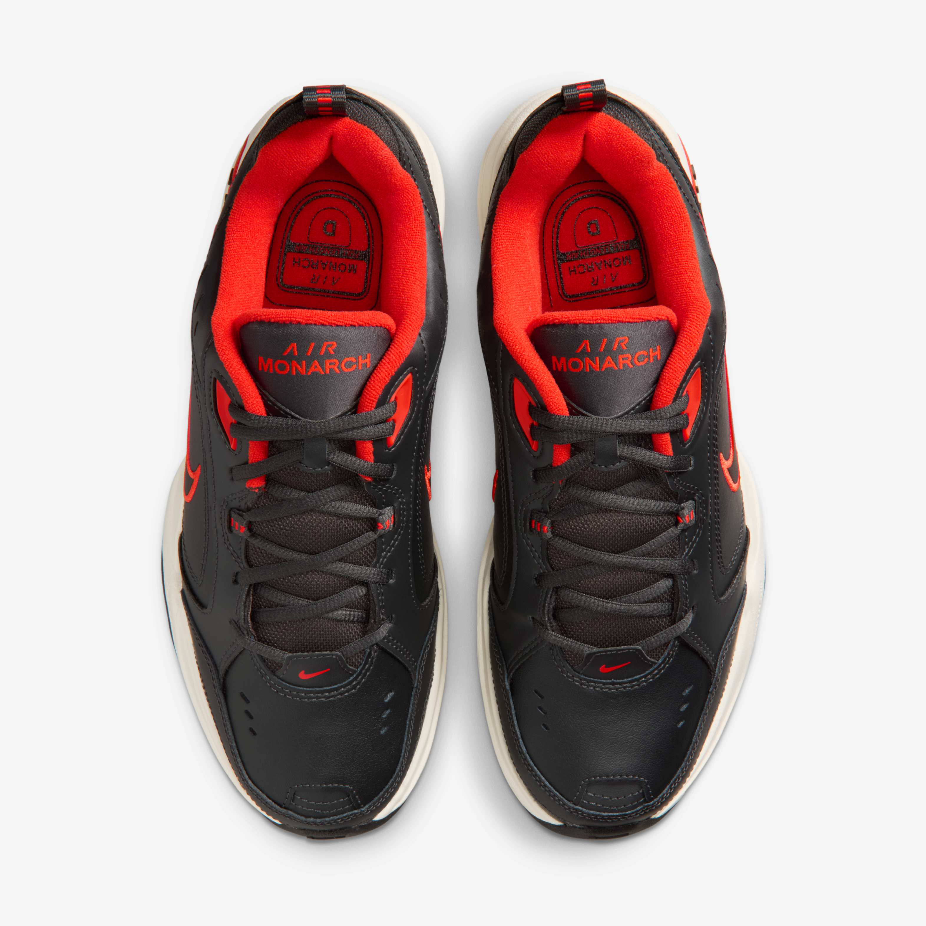 Nike Air Monarch IV image number 3