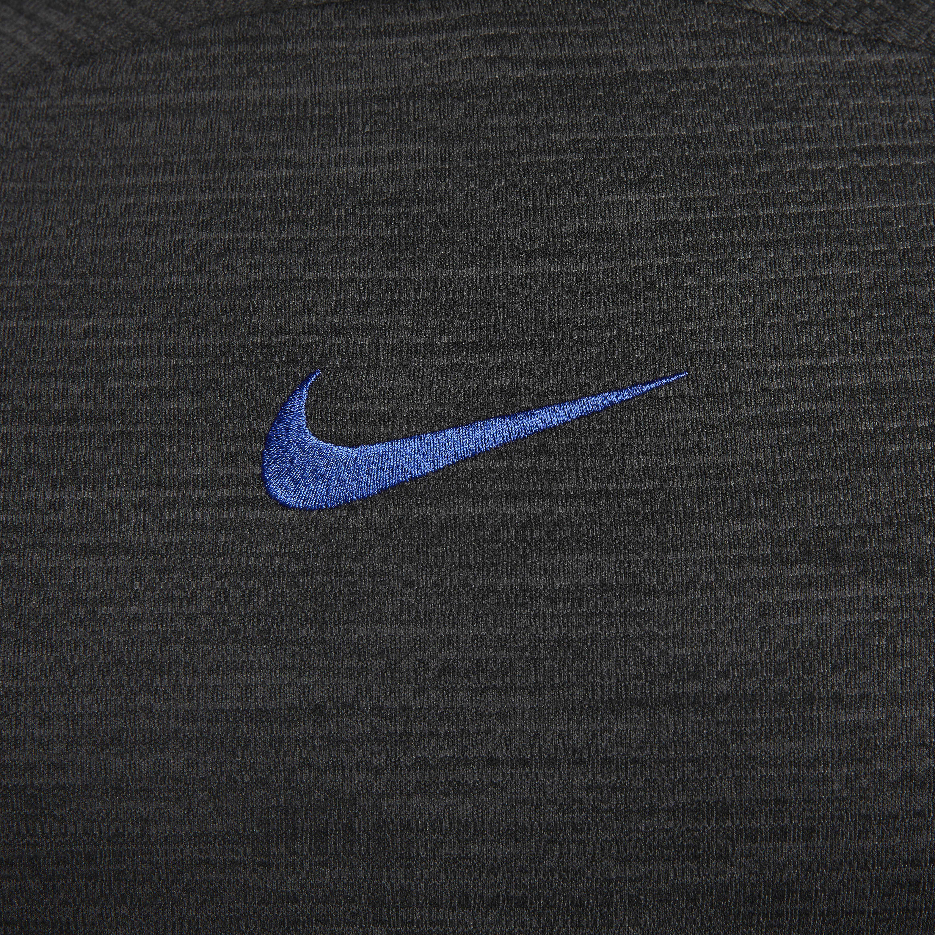 Nike Academy image number 3