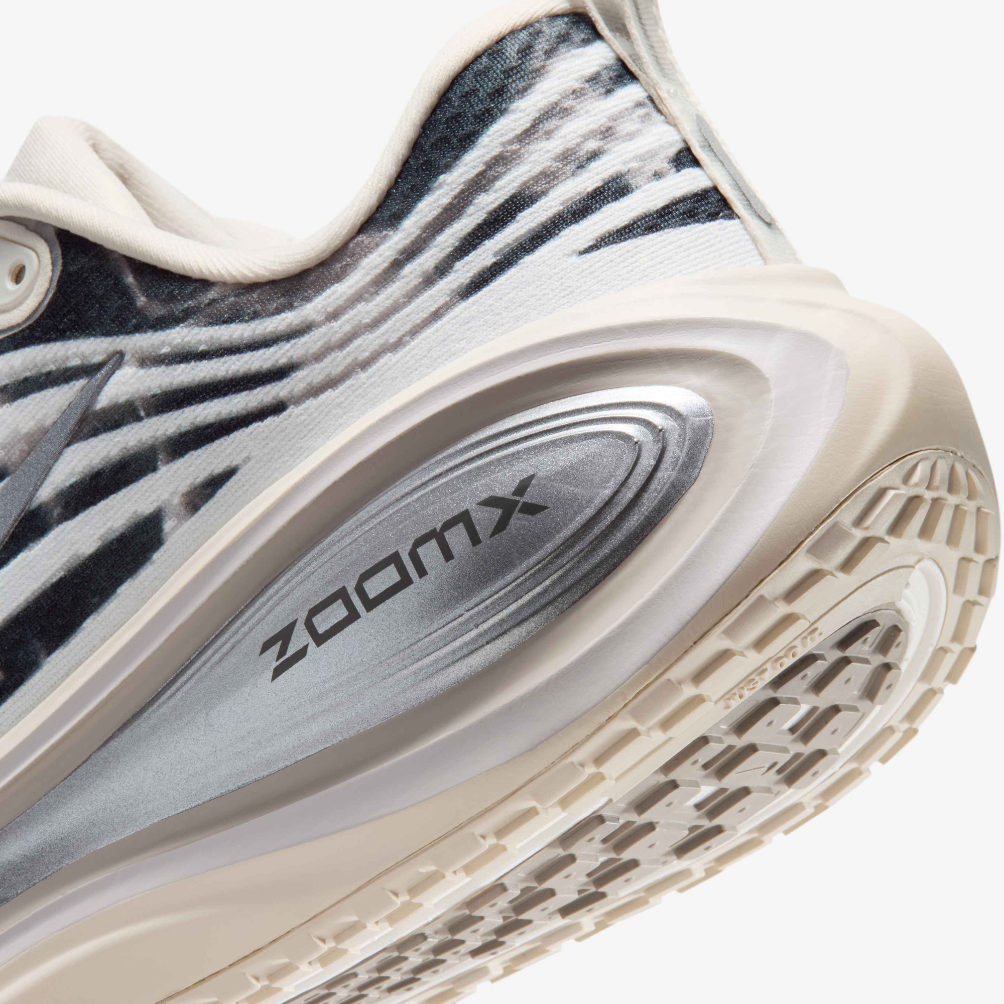 Zoom image