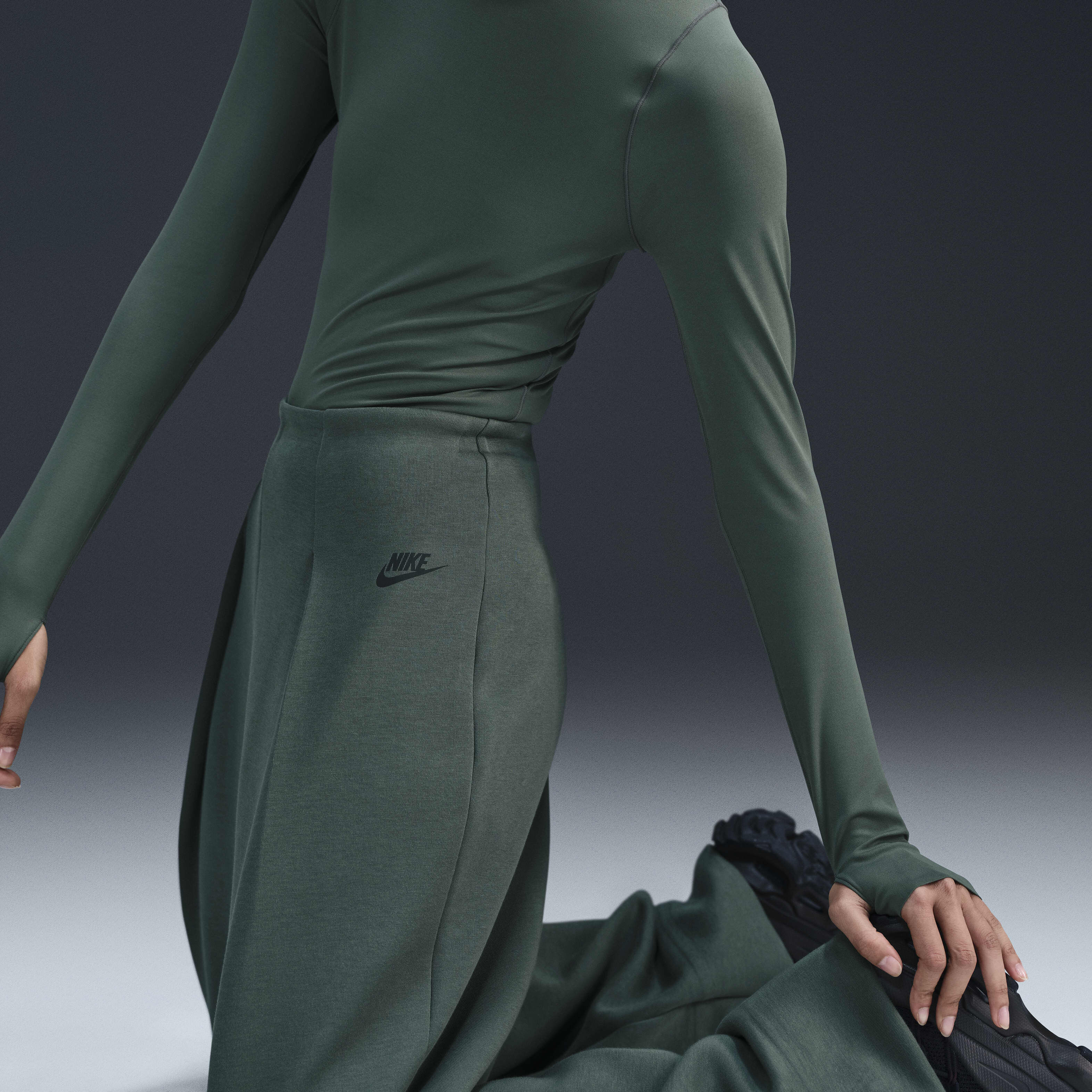 نايكي سبورتسوير تك فليس image number 2