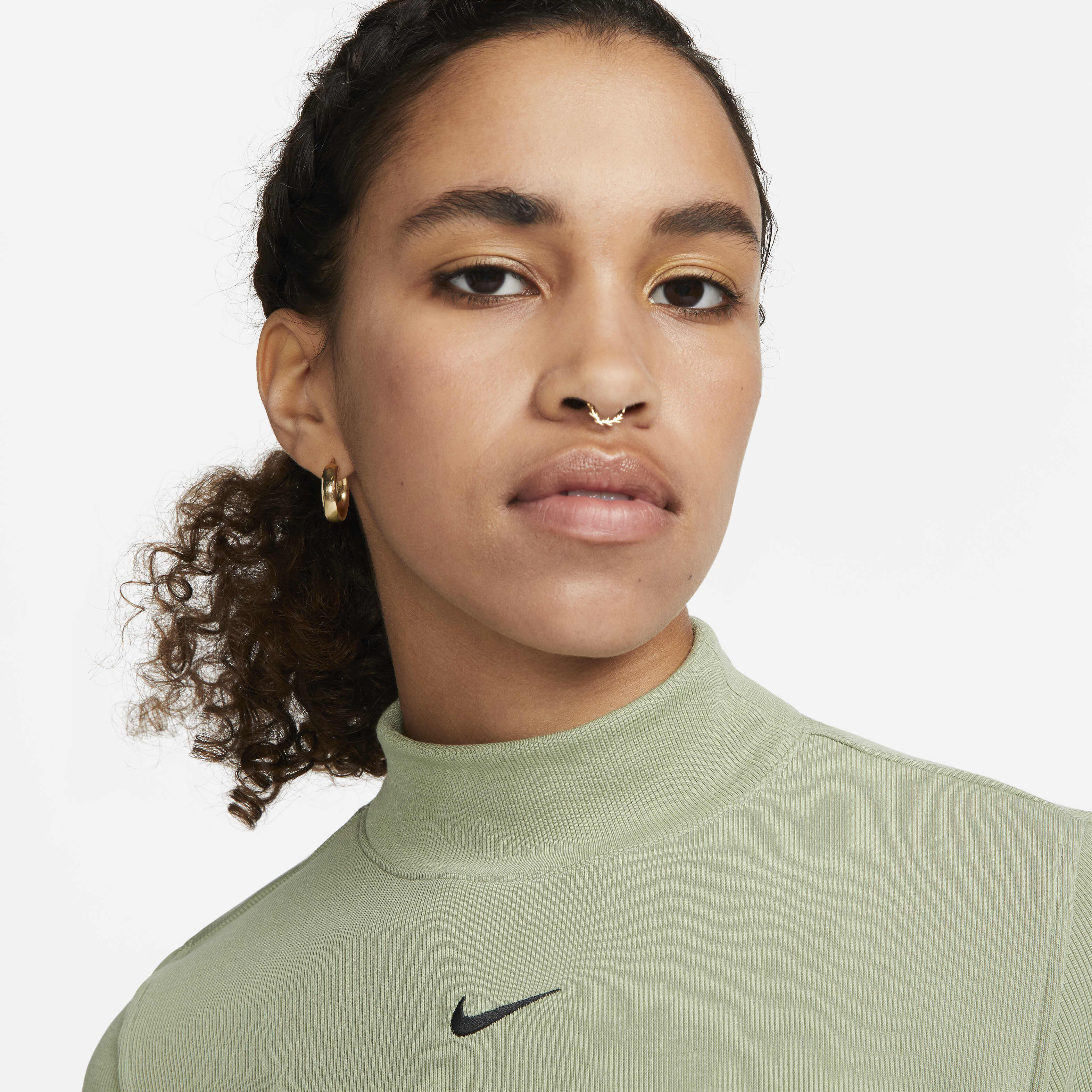 Nike Sportswear Essentials image number 2