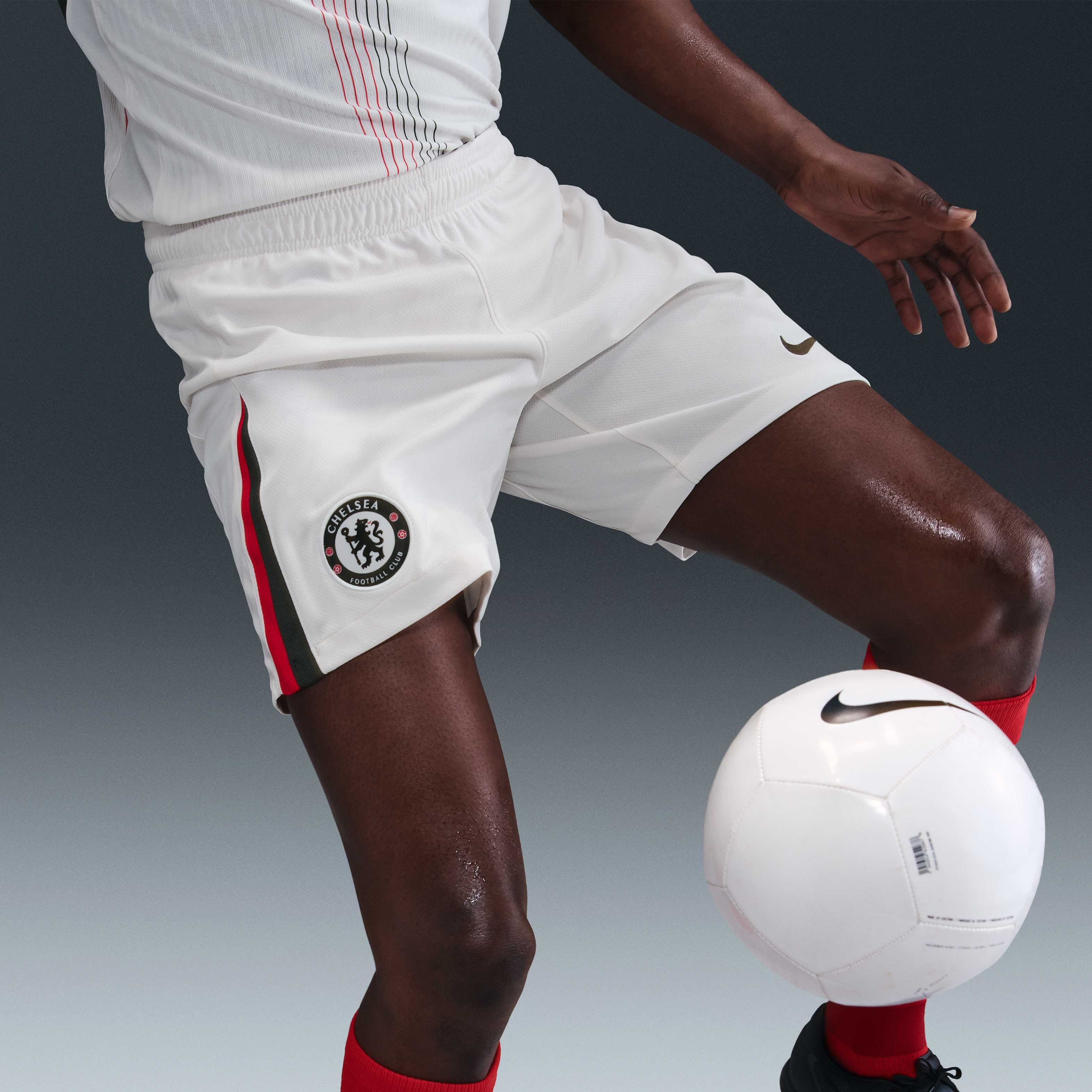 Chelsea F.C. 2025/26 Stadium Away image number 4