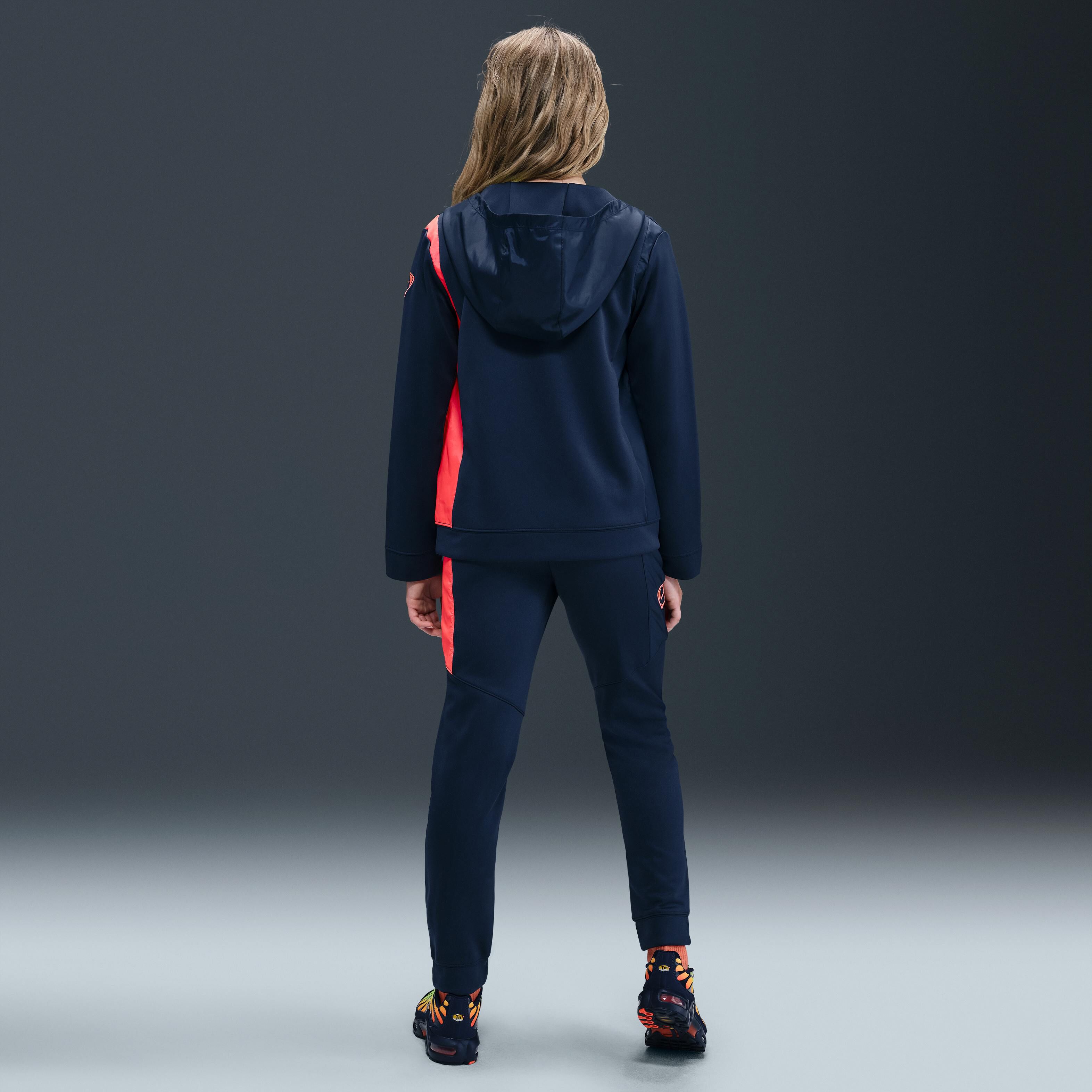 برشلونة البديل image number 5