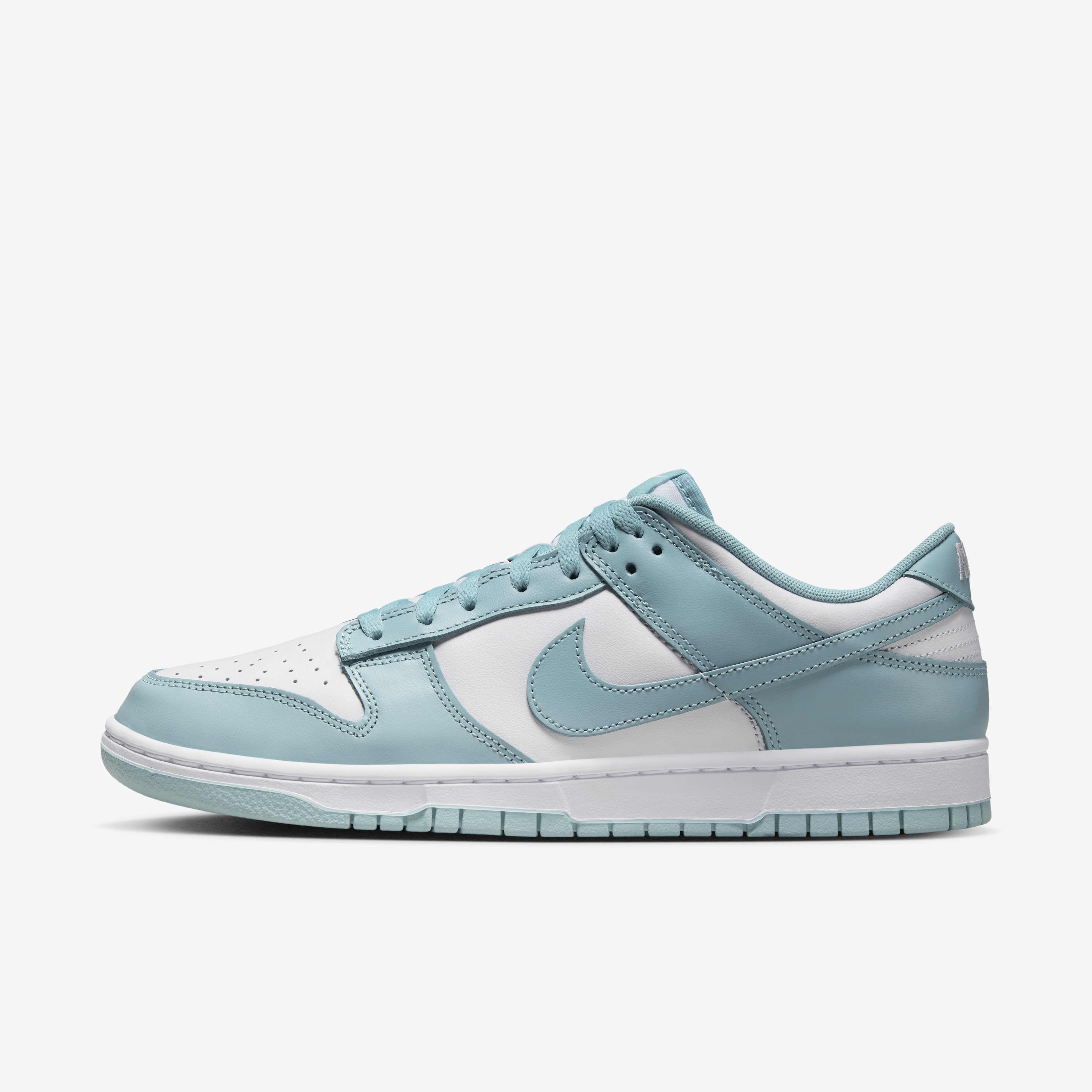 Buy Nike Dunk Low Retro Men s Shoes Nike Saudi Official
