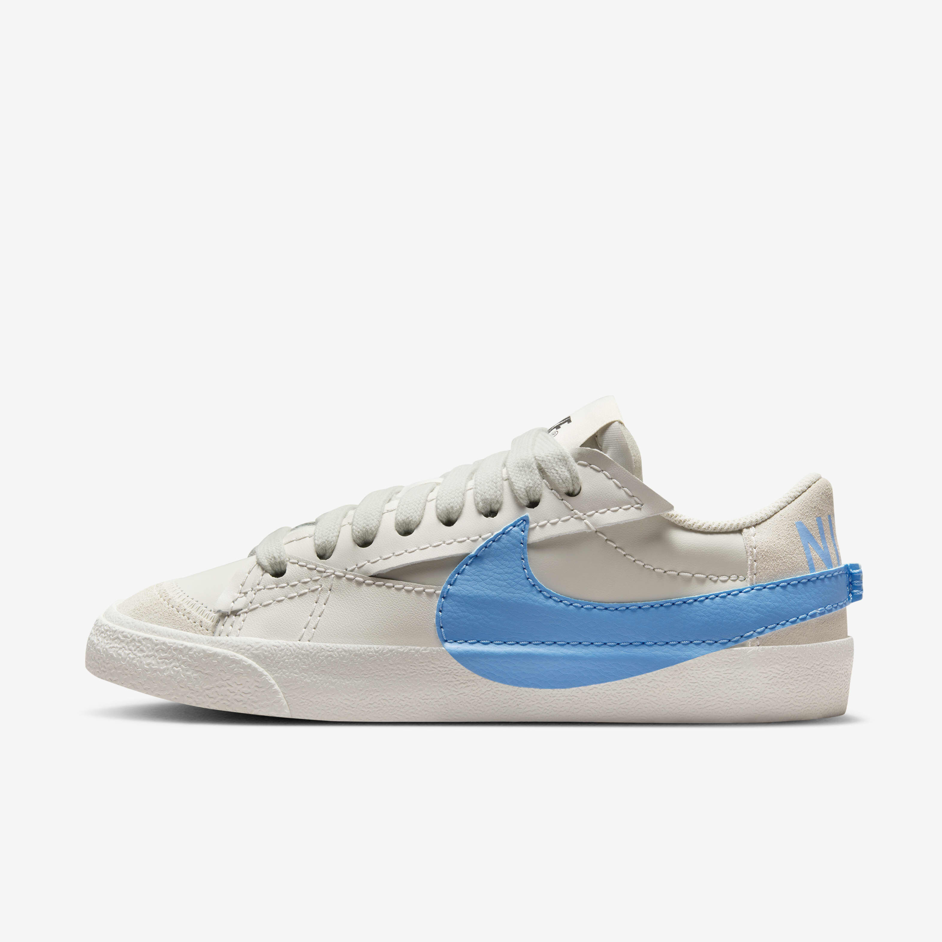 Nike Blazer Low '77 Jumbo image number 0