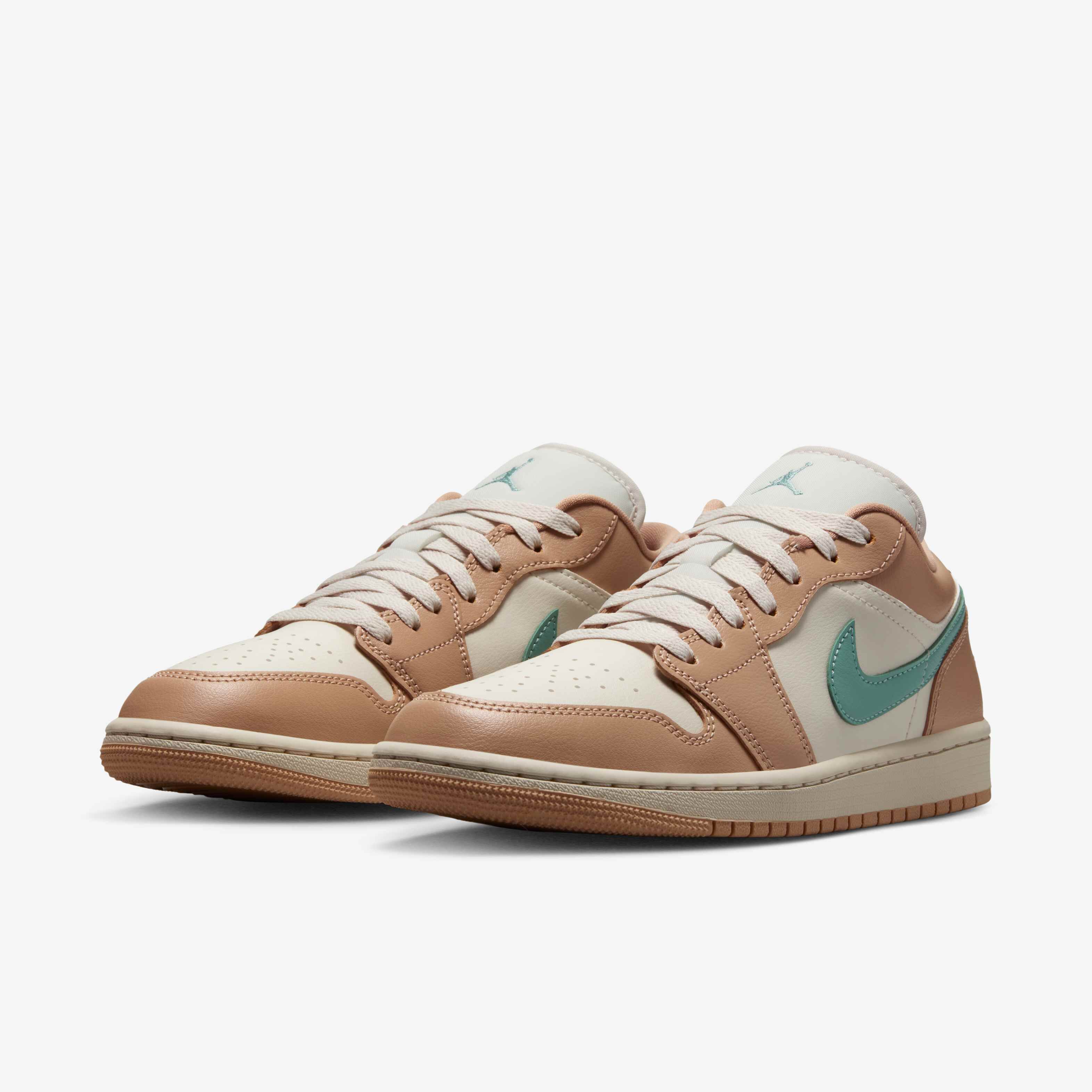 Air Jordan 1 Low image number 4
