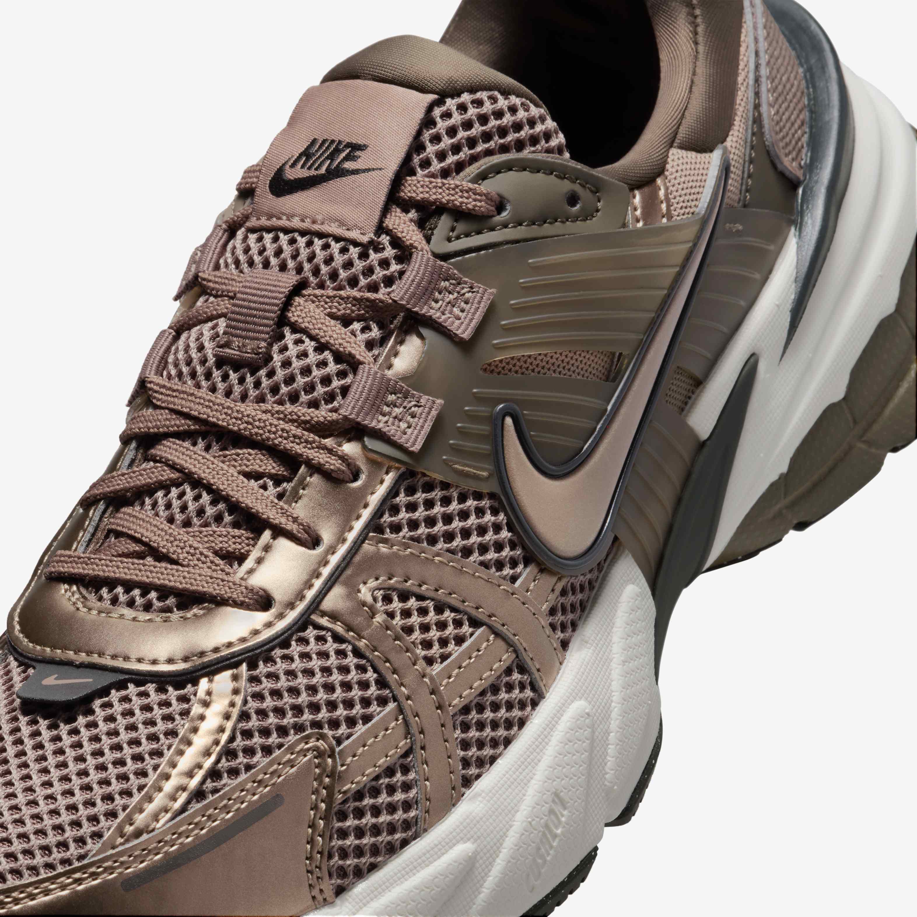 ☆nike☆ V2K Run W Mink Brown Iron Stone Team Anthracite Min Nike V2K Run Mink Brown Ironstone Team Anthracite (Women's
