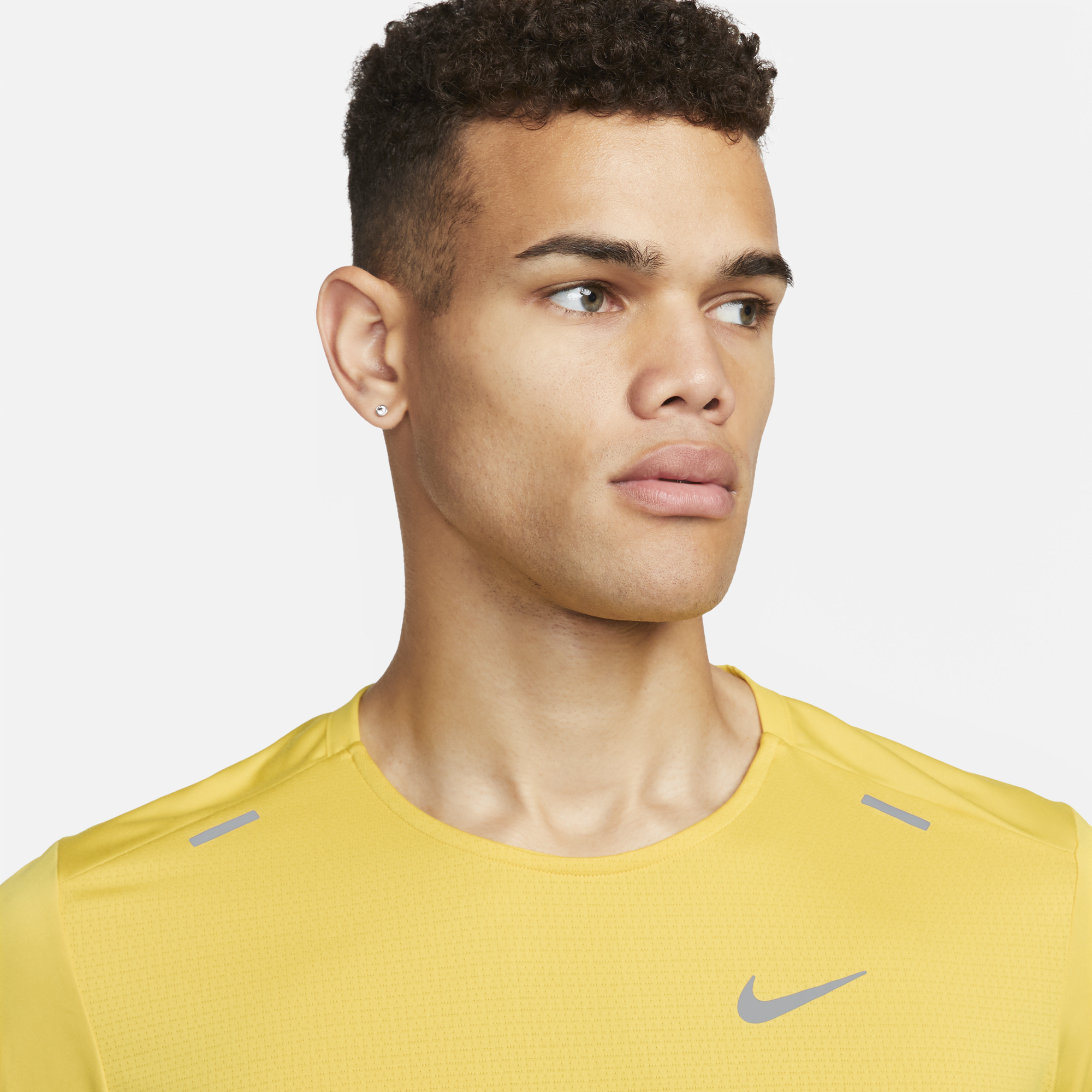 Nike breathe rise 365 top hotsell