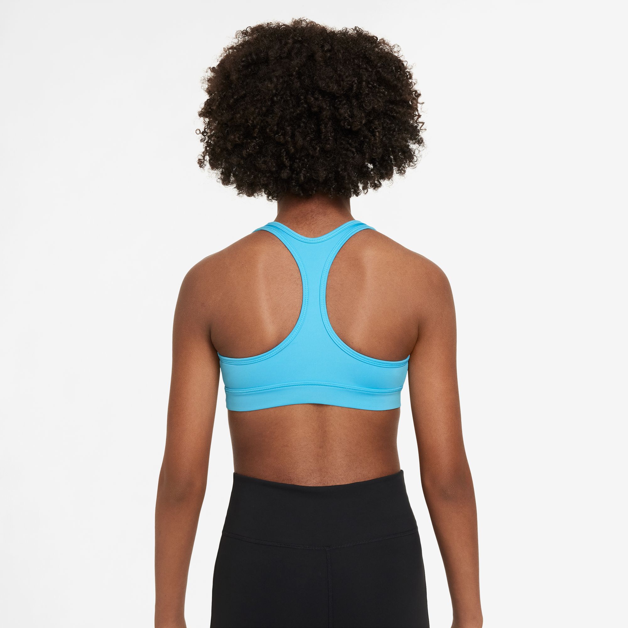 نايكي سووش image number 2