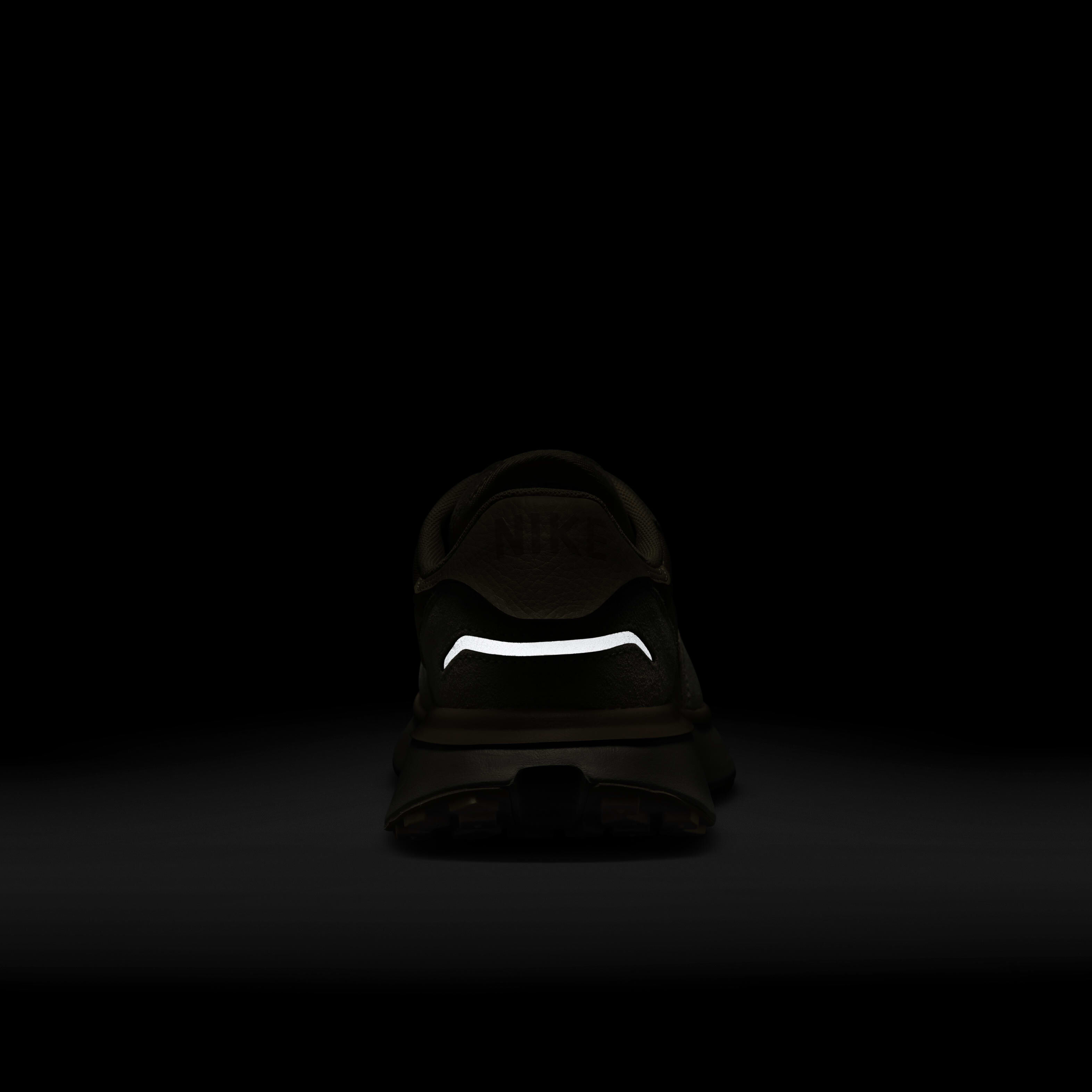 Nike Phoenix Waffle image number 9