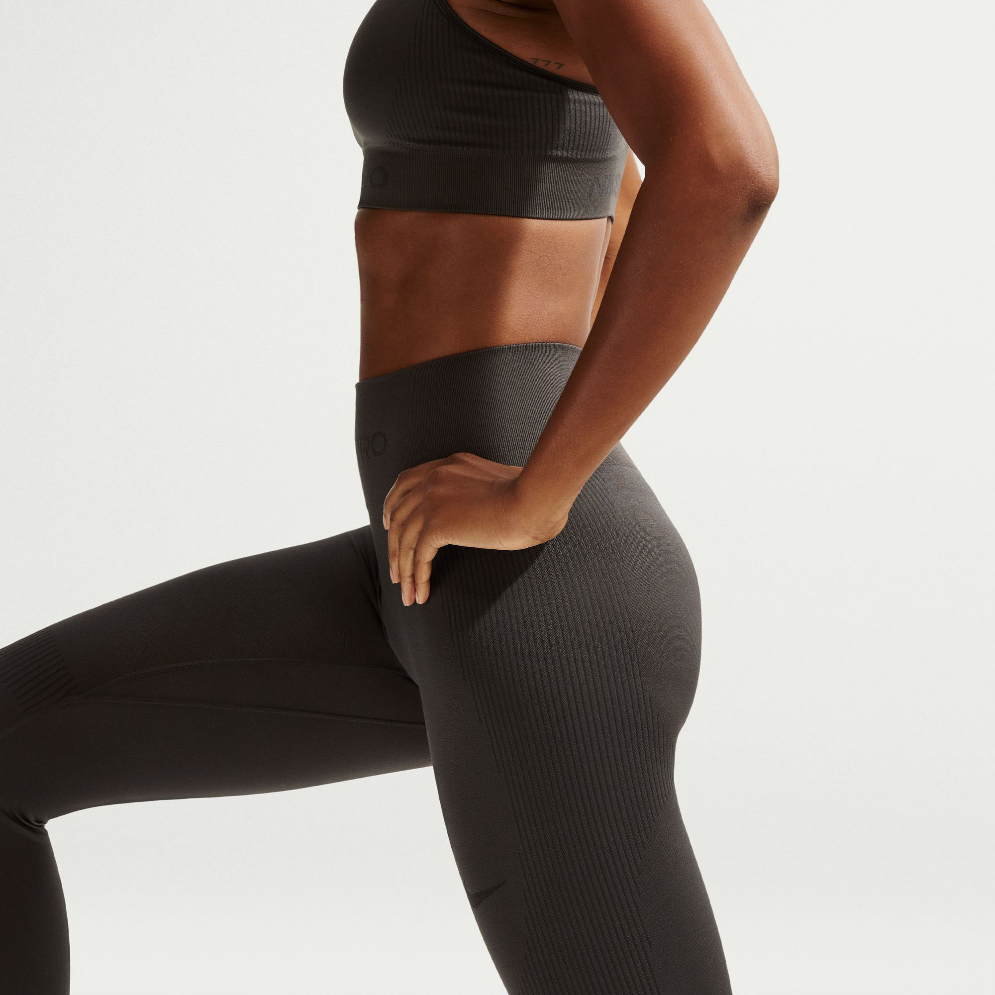 Nike Pro Seamless image number 4