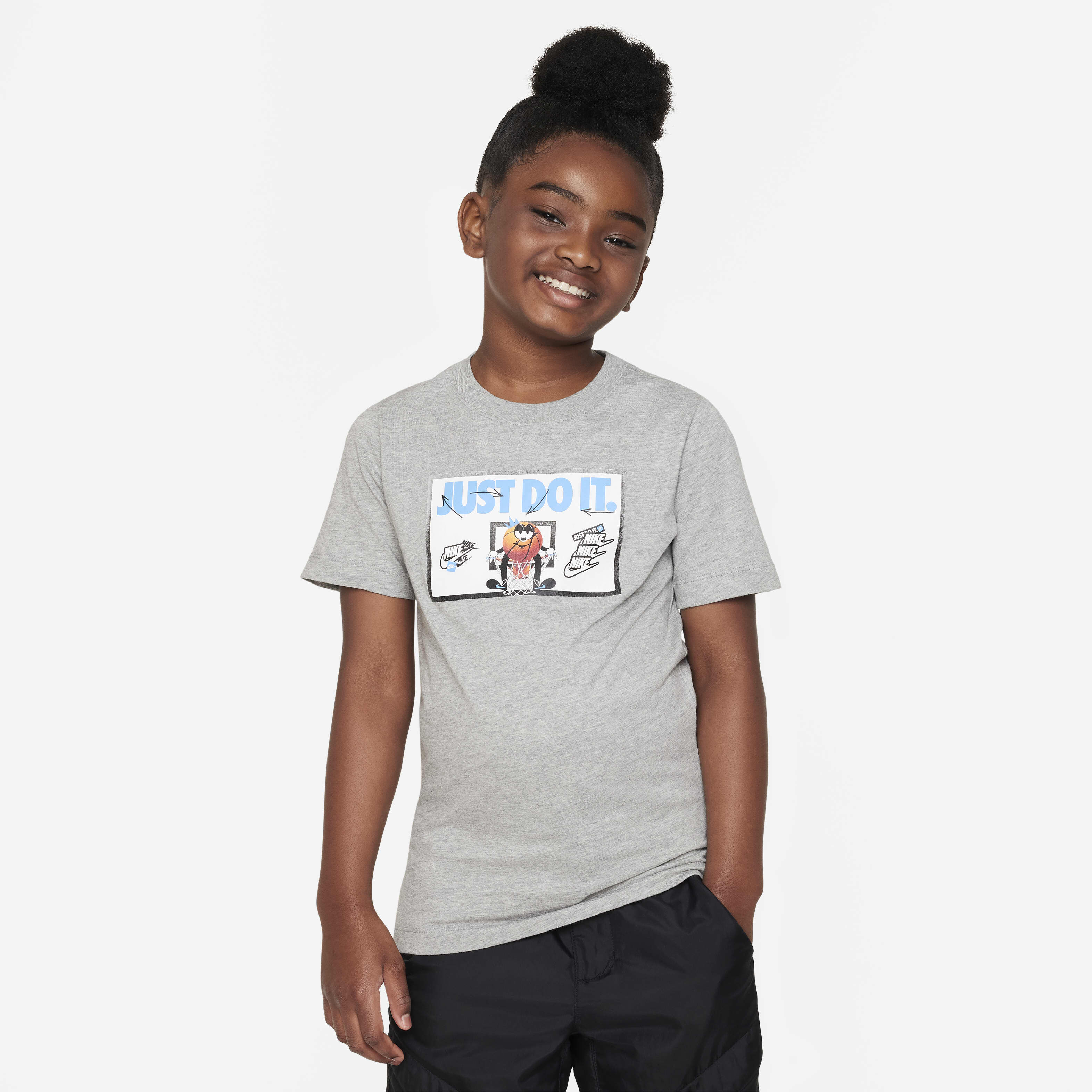 Nike Sportswear image number 0