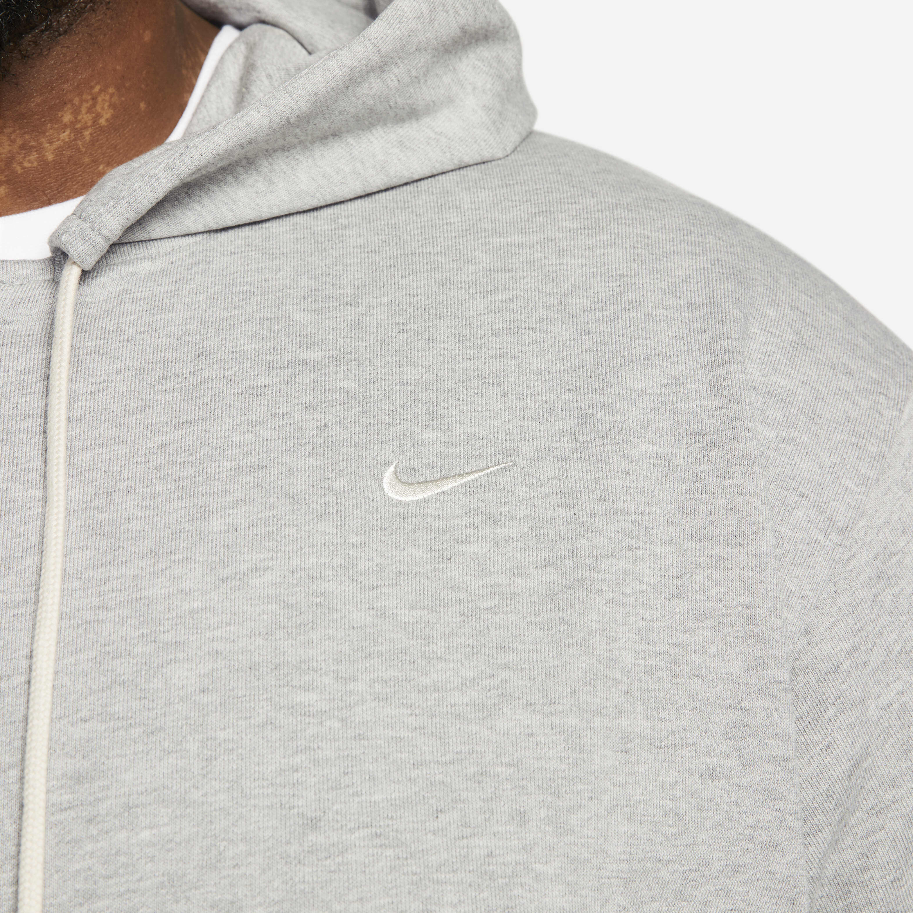 Nike Standard Issue image number 14