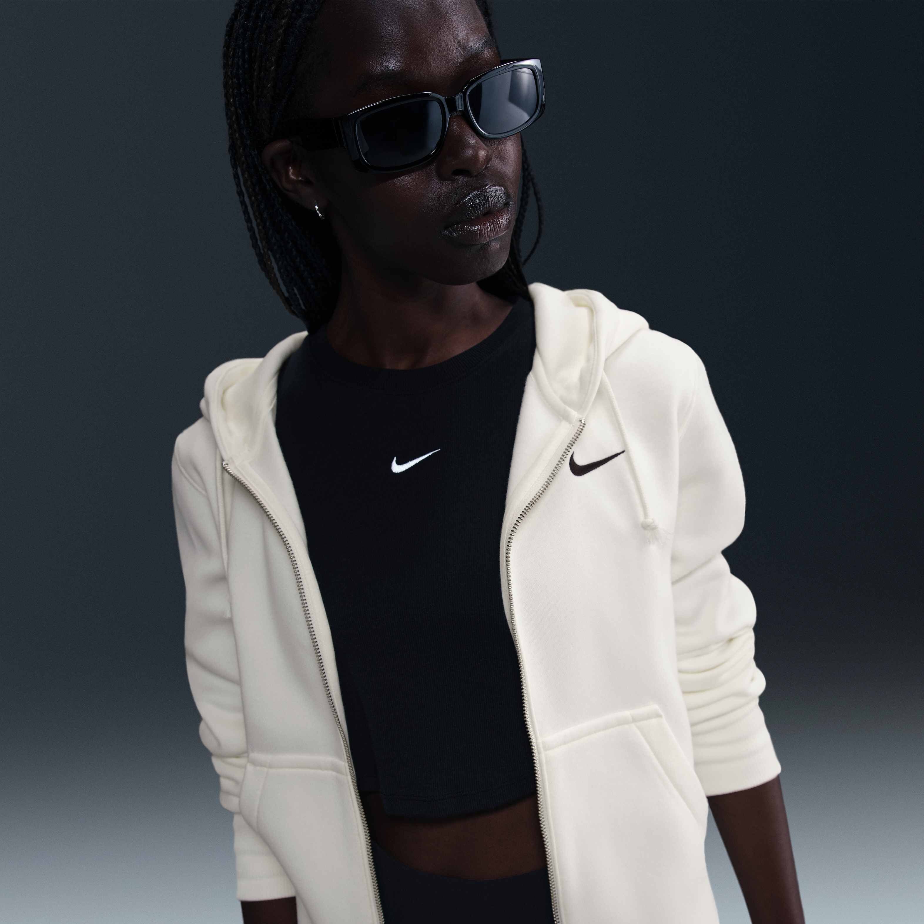 نايكي سبورتسوير فينيكس فليس image number 0