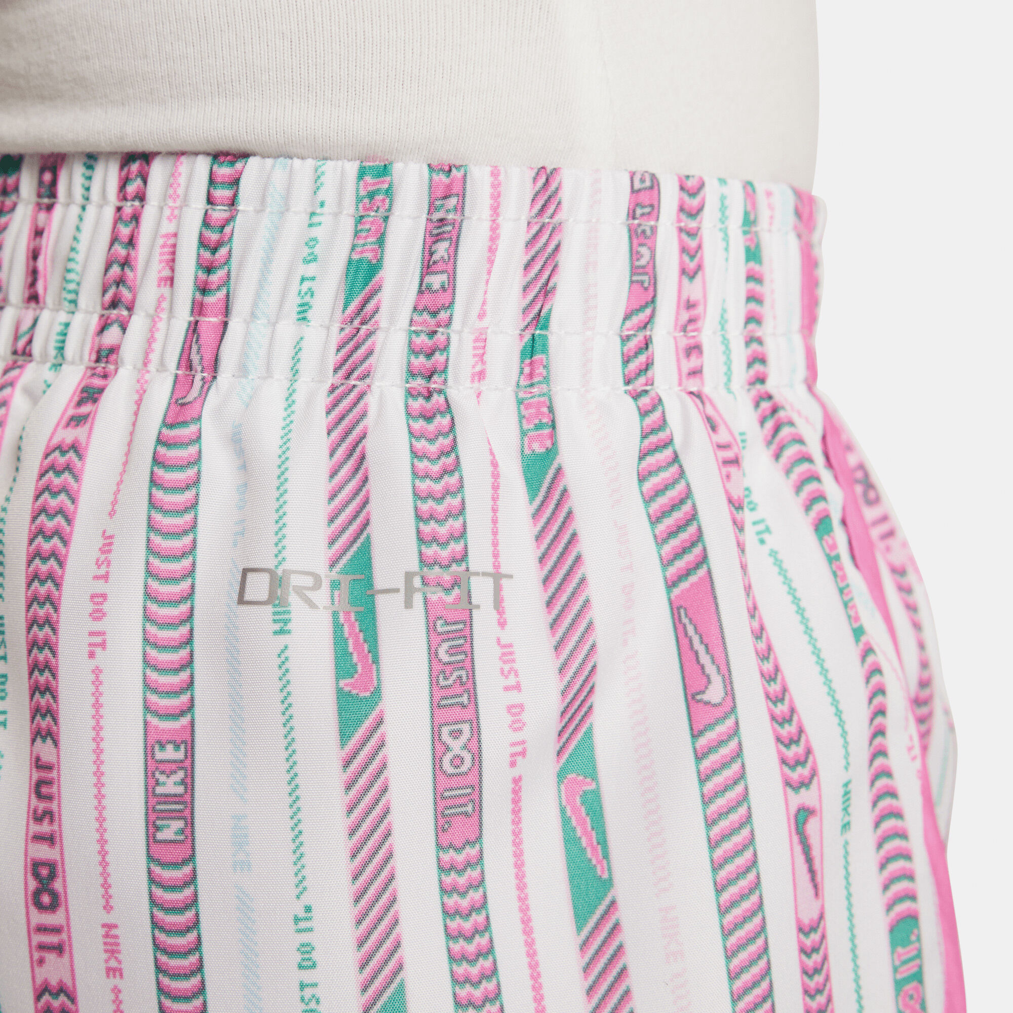 Nike Dri-FIT Happy Camper image number 6