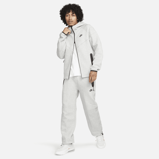 All white nike tech sweatsuit online