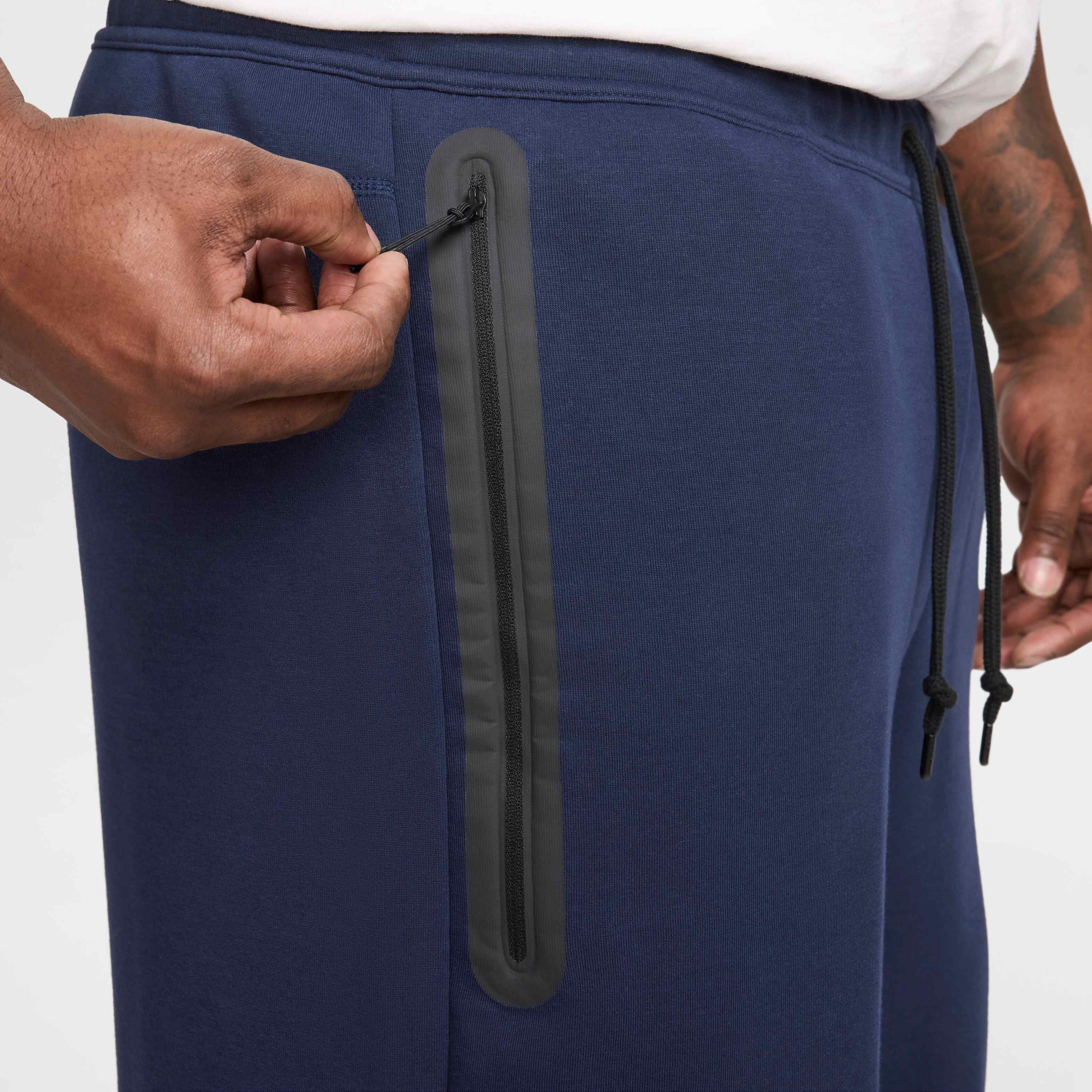 نايكي سبورتسوير تك فليس image number 13