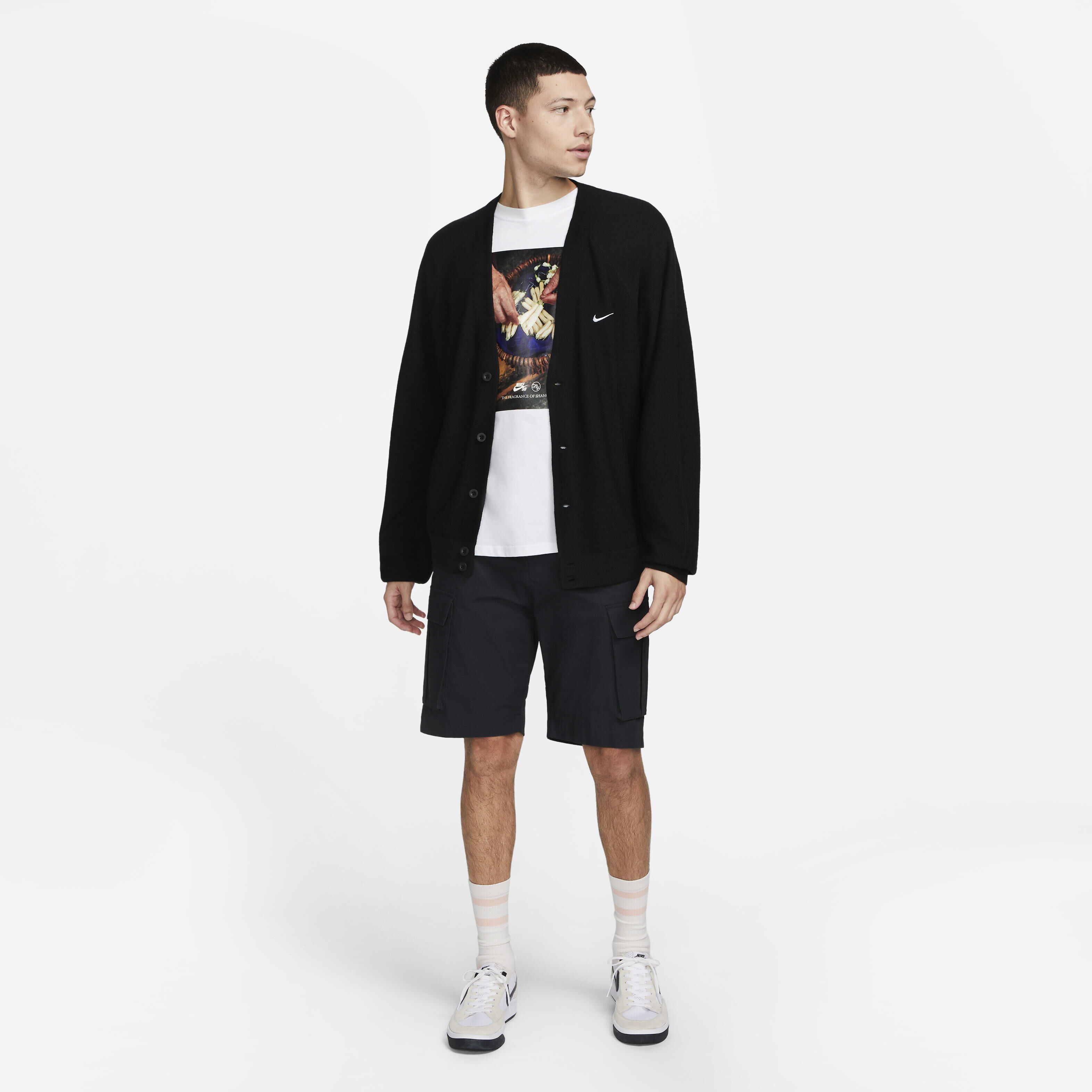 Buy Nike SB Skate Cardigan - Black | Nike Saudi Official