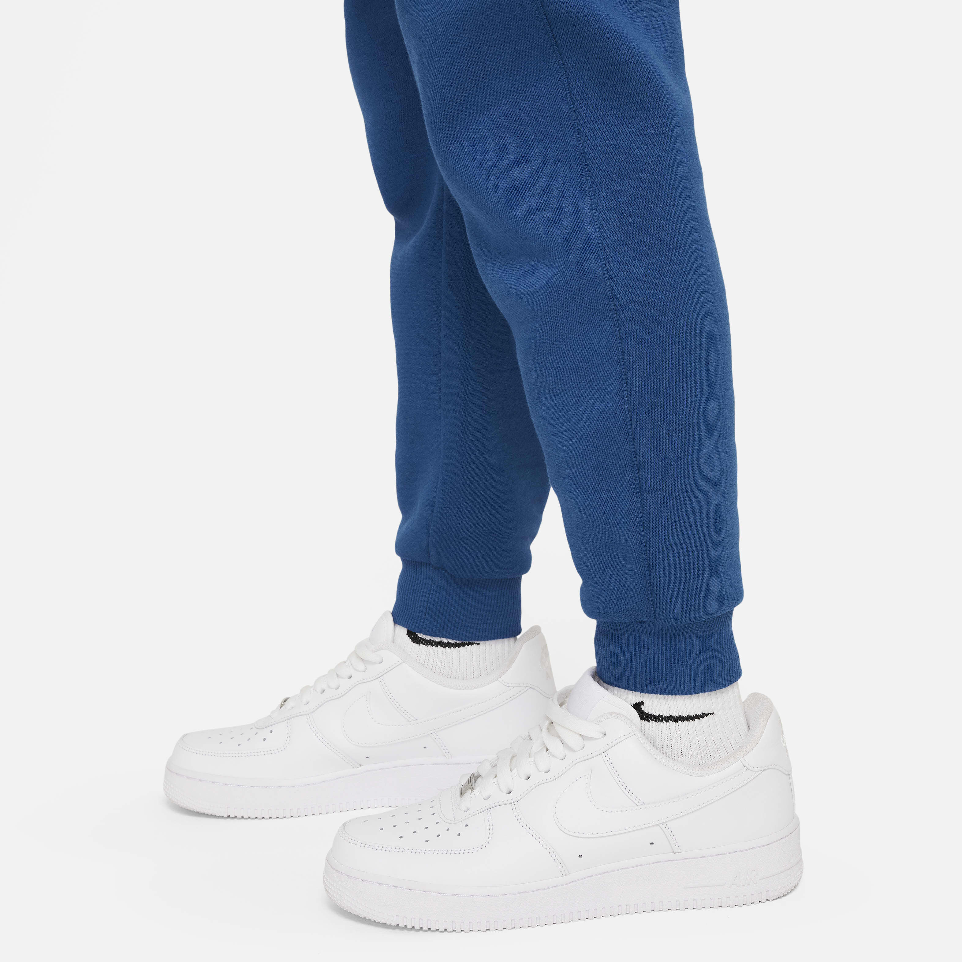 Nike Sportswear Amplify image number 4