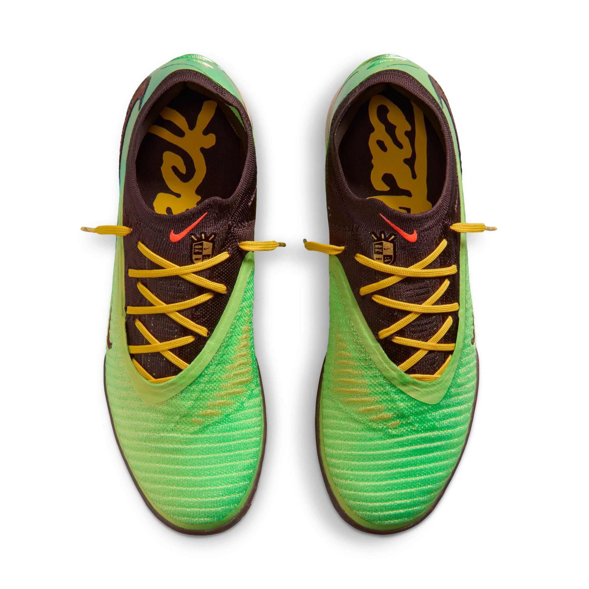 Phantom 6 Low Indoor x Cactus Jack image number 3