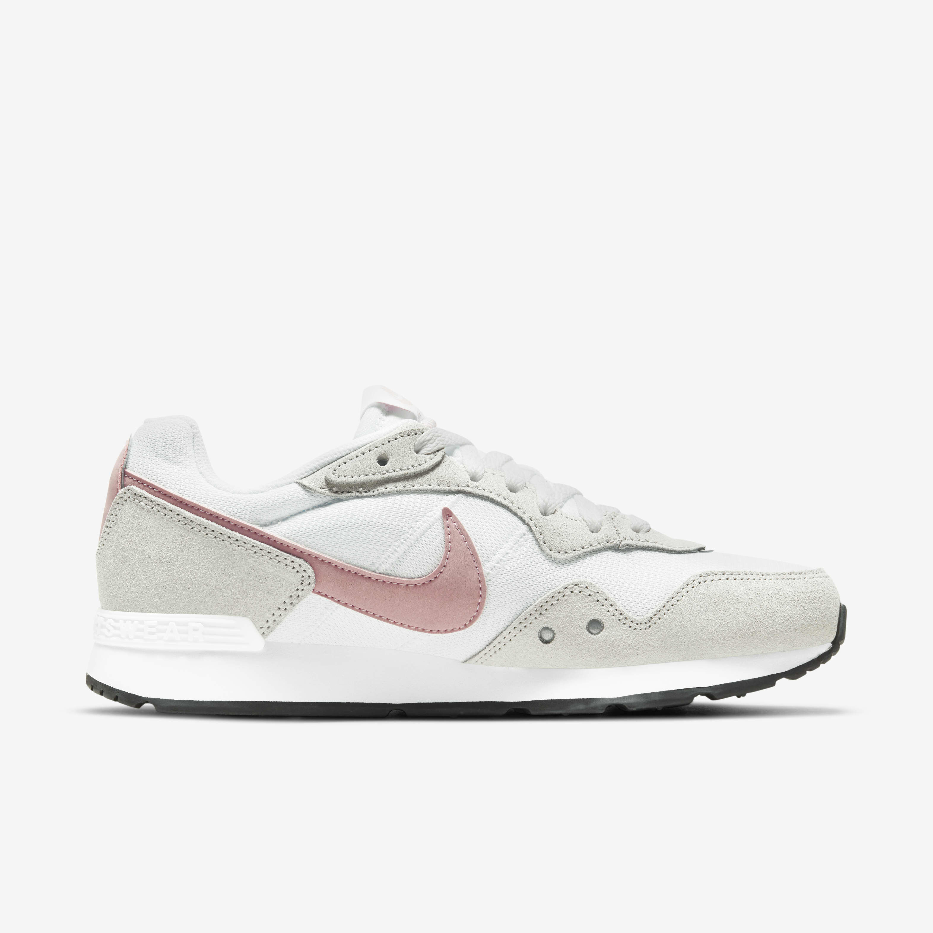 Nike Venture Runner image number 2