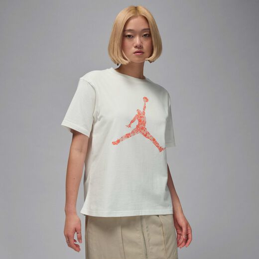 شورتات وتيشيرتات-جوردن, جوردن بروكلين, تيشيرت جرافيك للنساء