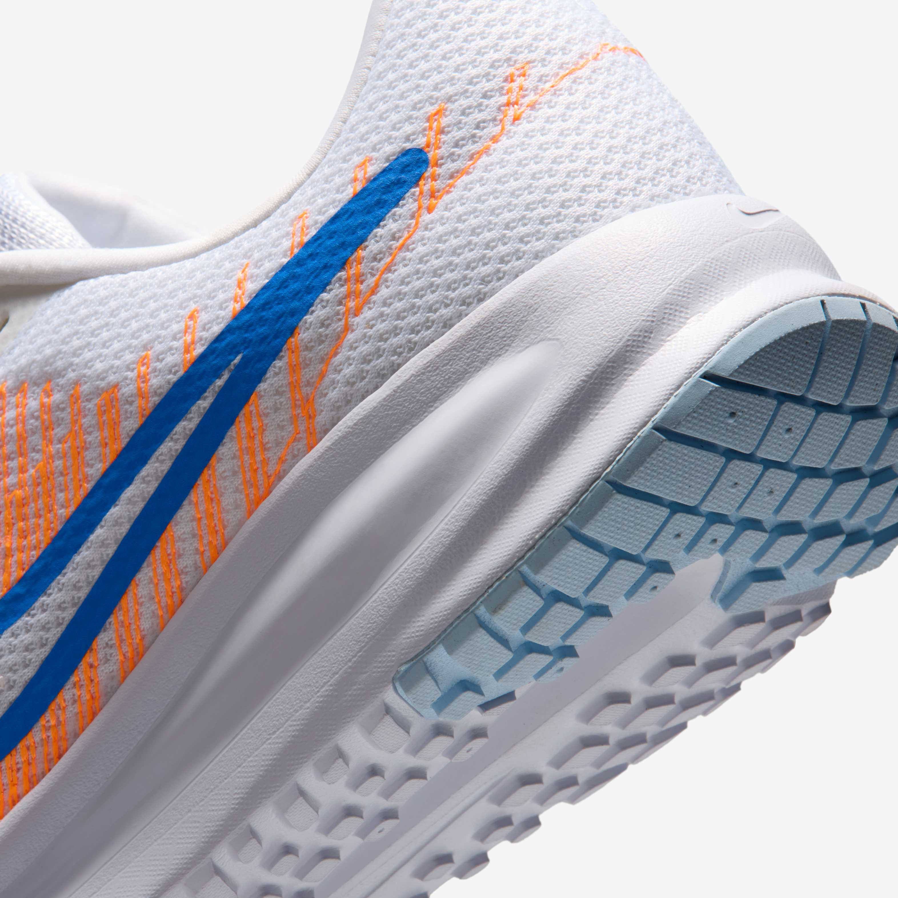 Nike Run Defy image number 7