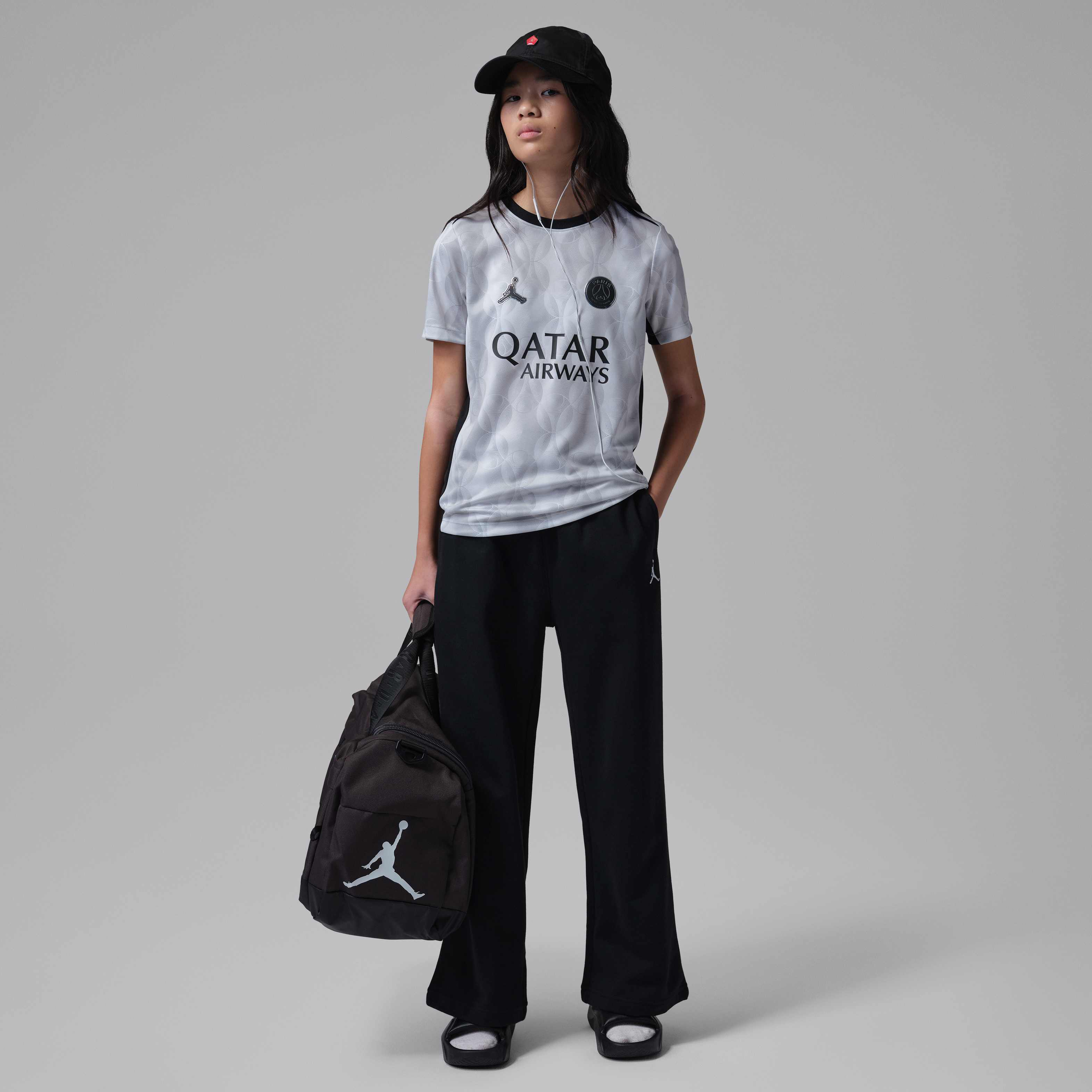 Paris Saint-Germain Academy Pro Night Edition image number 5