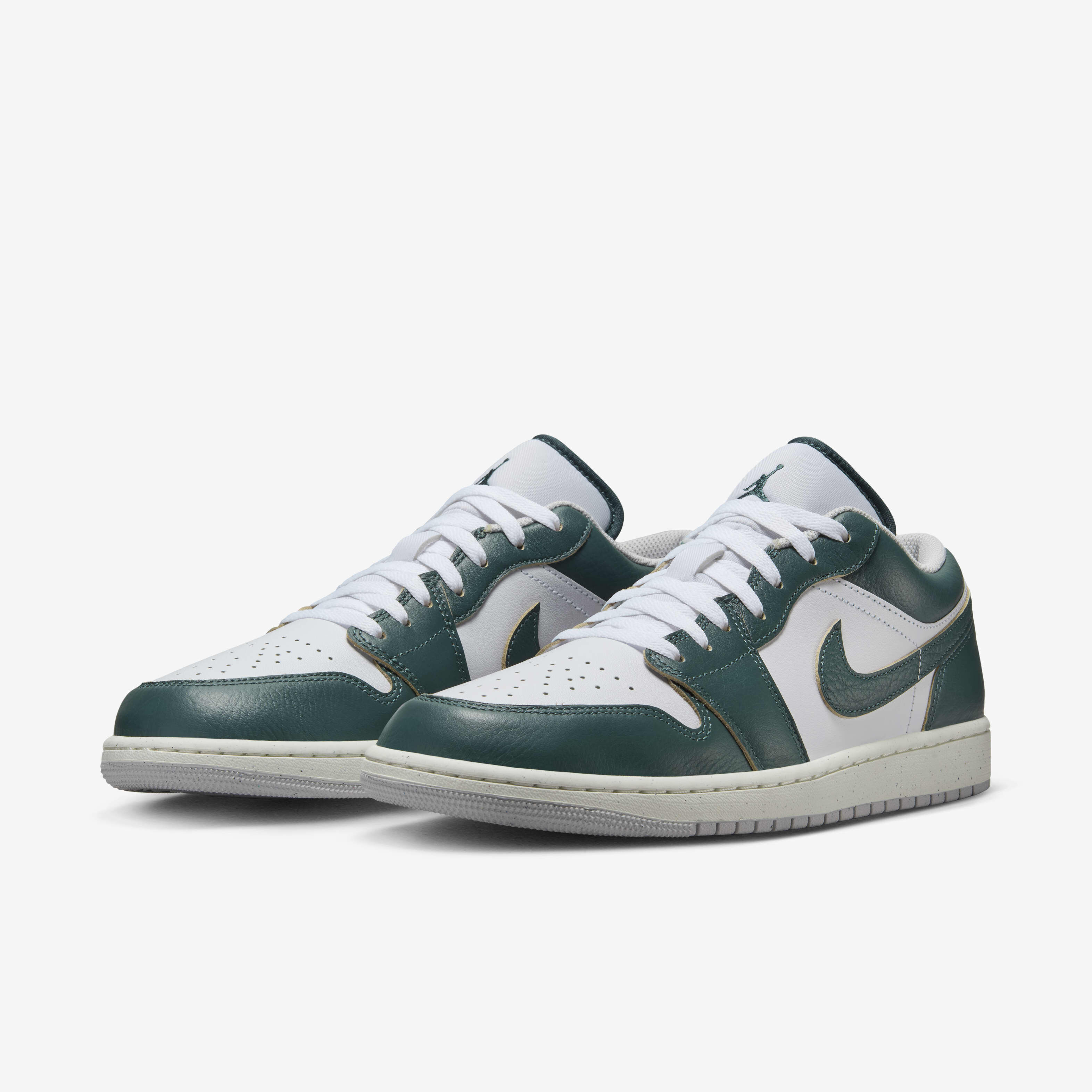 Air Jordan 1 Low SE image number 4