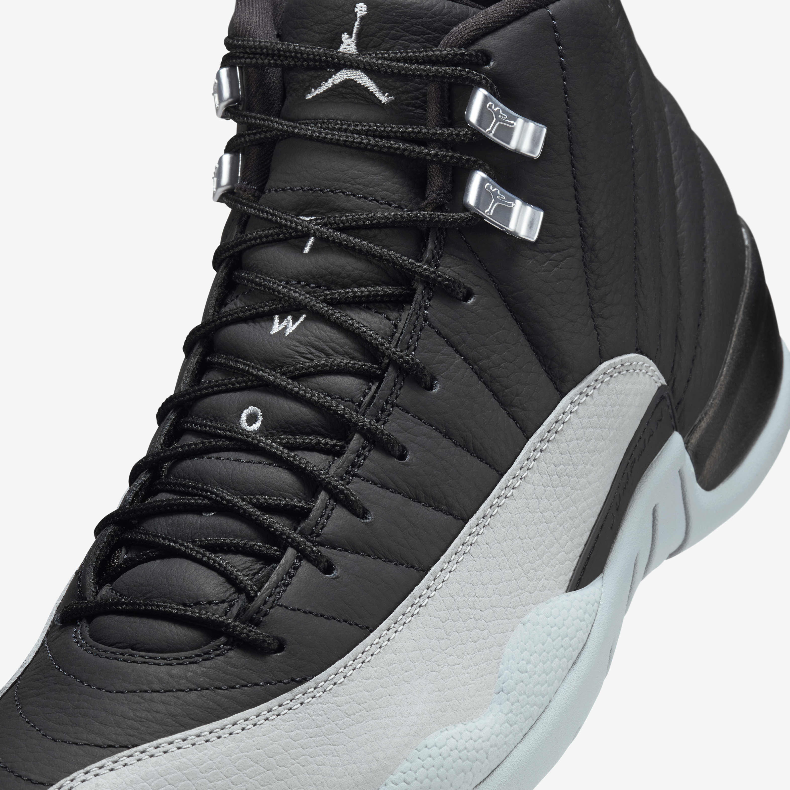 Jordan retro 12 mens size 9 top