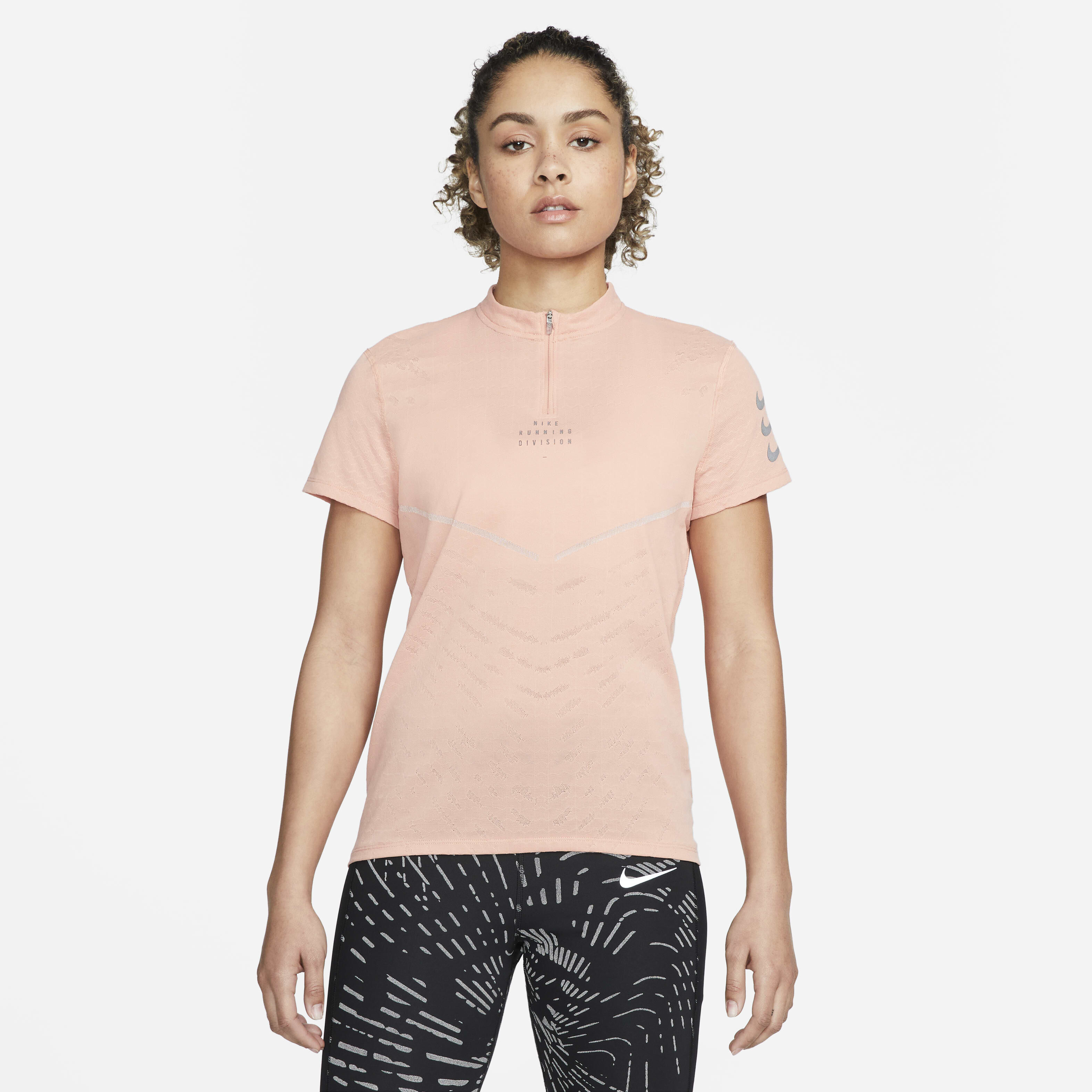 ★ Nike★ One Classic Dry Fit Short Sleeve Top W Apricot Ag Nike One Classic Dri-FIT Short Sleeve Top Women - apricot