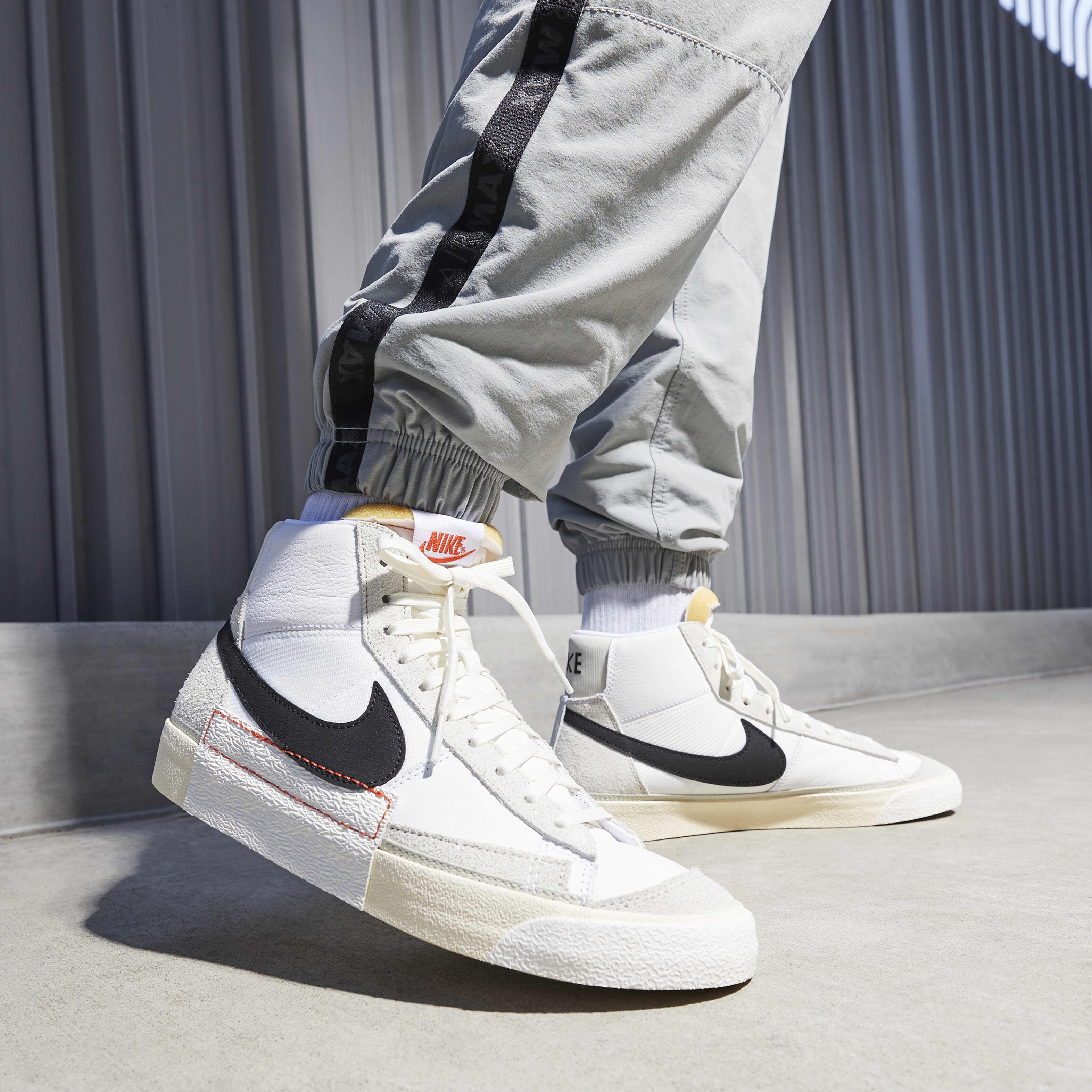 筋肉男 NIKE BRAZER Buy Nike Blazer Mid Pro Club Men's Shoes - White/Light Bone