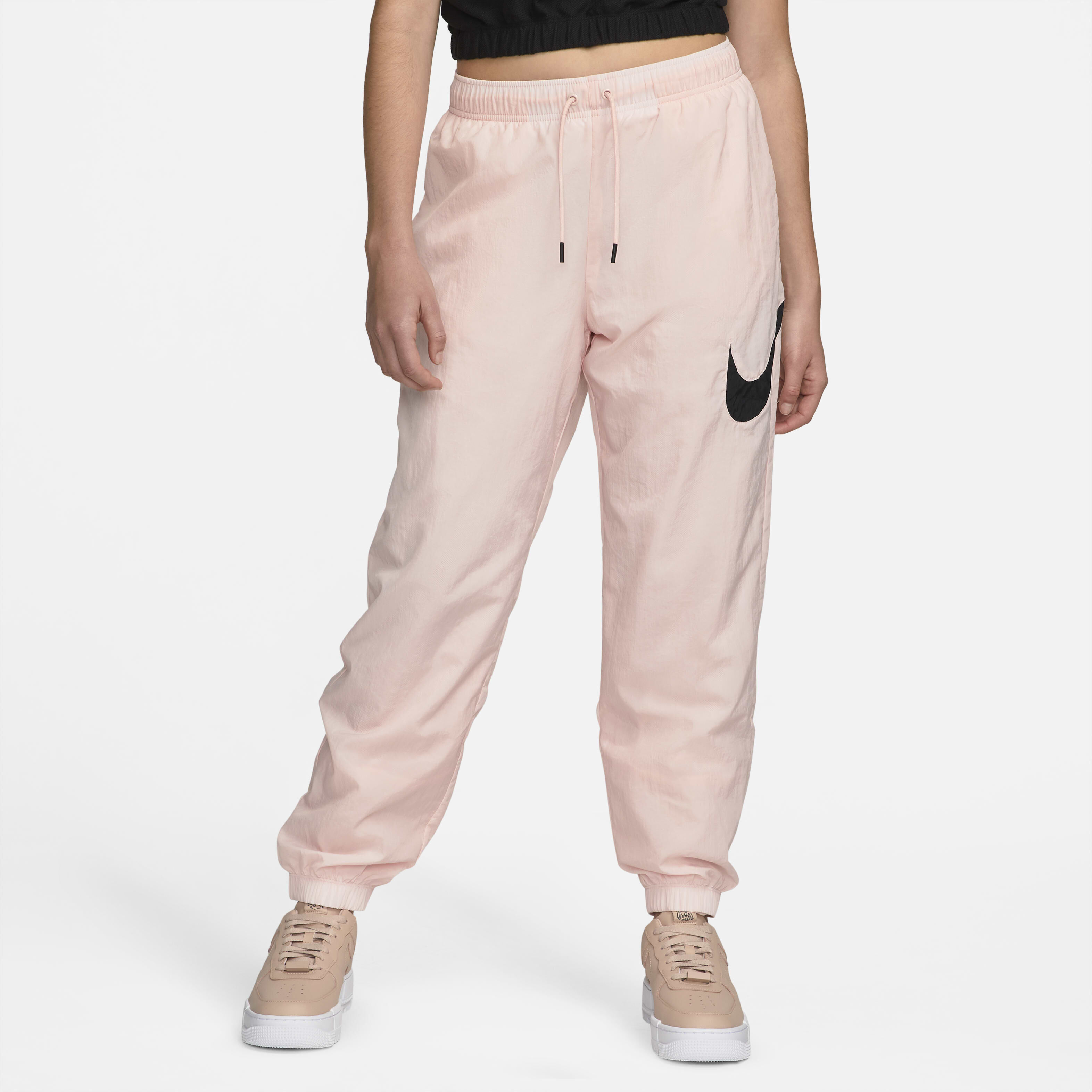 نايكي سبورتسوير ايسنشال image number 0