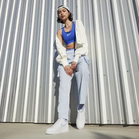 Women wearing air force 2025 1