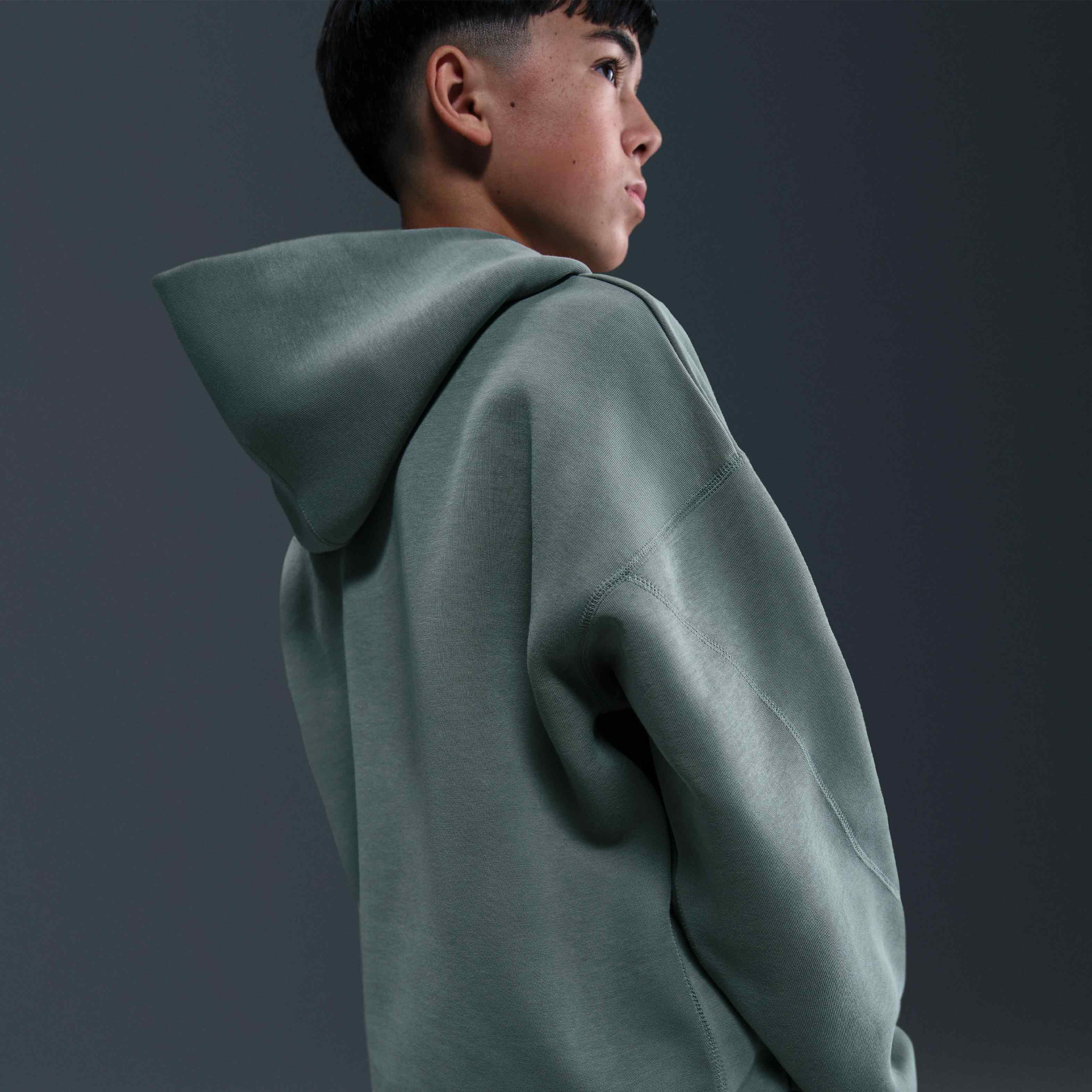 نايكي سبورتسوير تك فليس image number 4