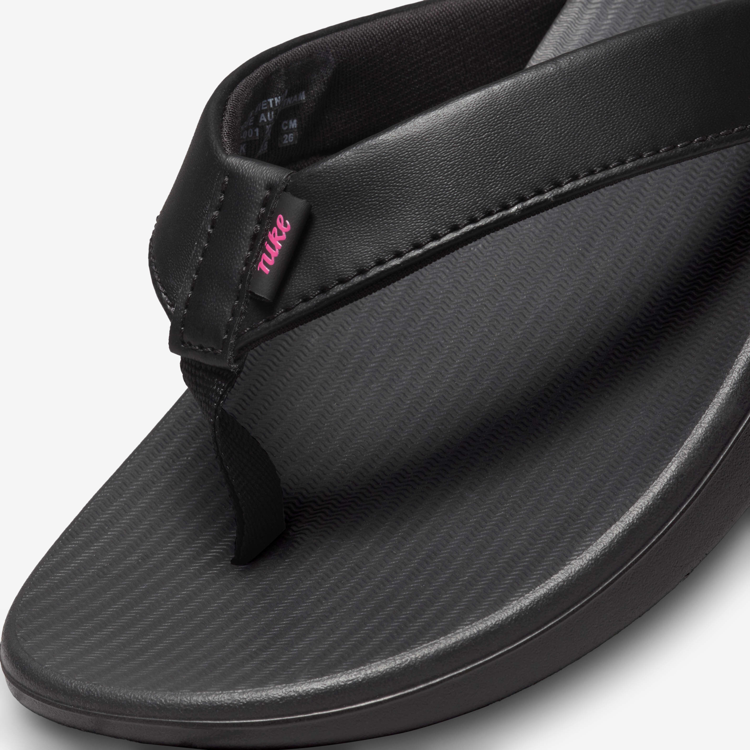 Buy Nike Bella Kai Women s Flip Flops Black Hyper Pink Nike Saudi Official