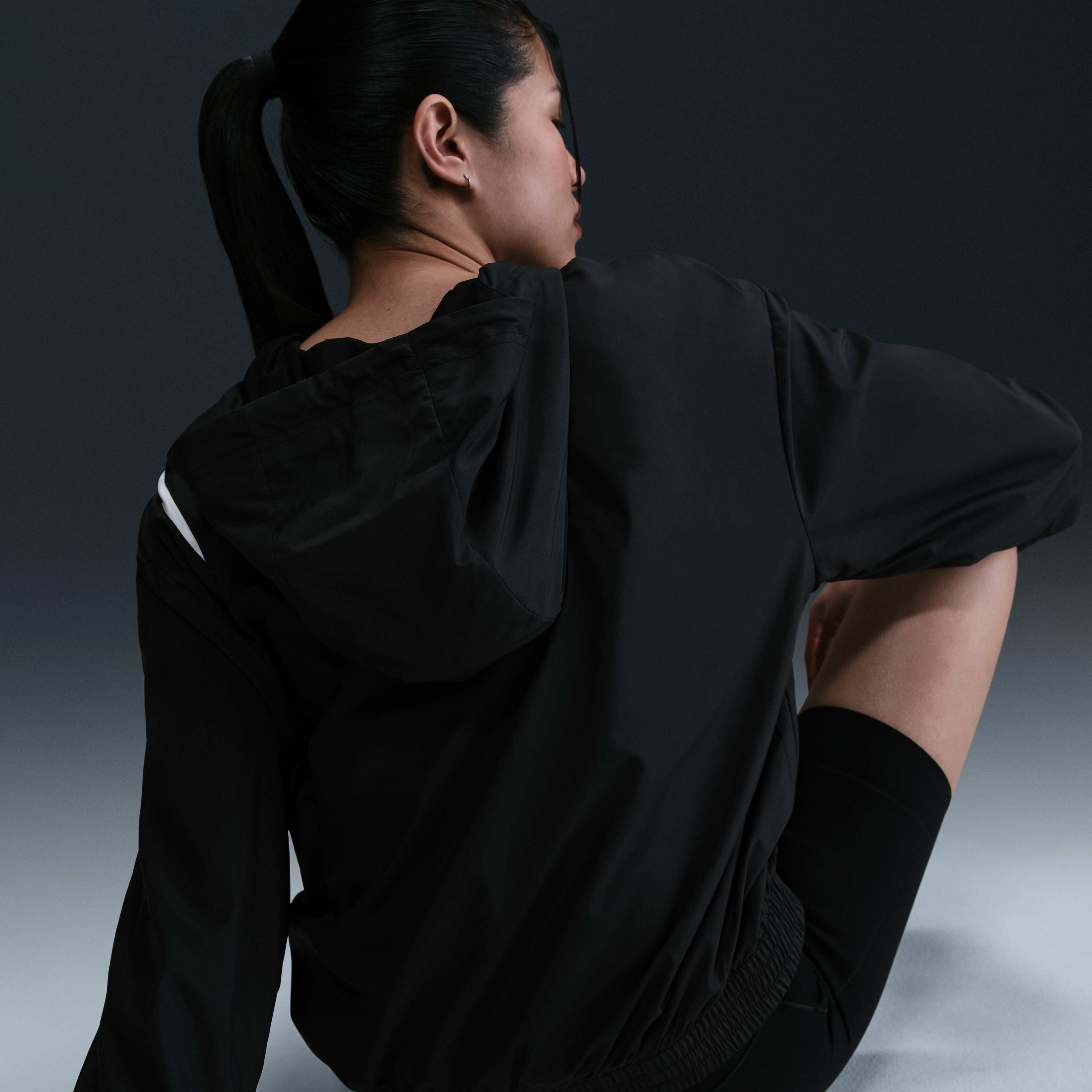 ナイキ Nike Sportswear クラシック UV Protection Full-ジップ Logo Jacket レディース パーカー スウェ Women's Nike Sportswear Classic UV Protection Full-Zip Logo