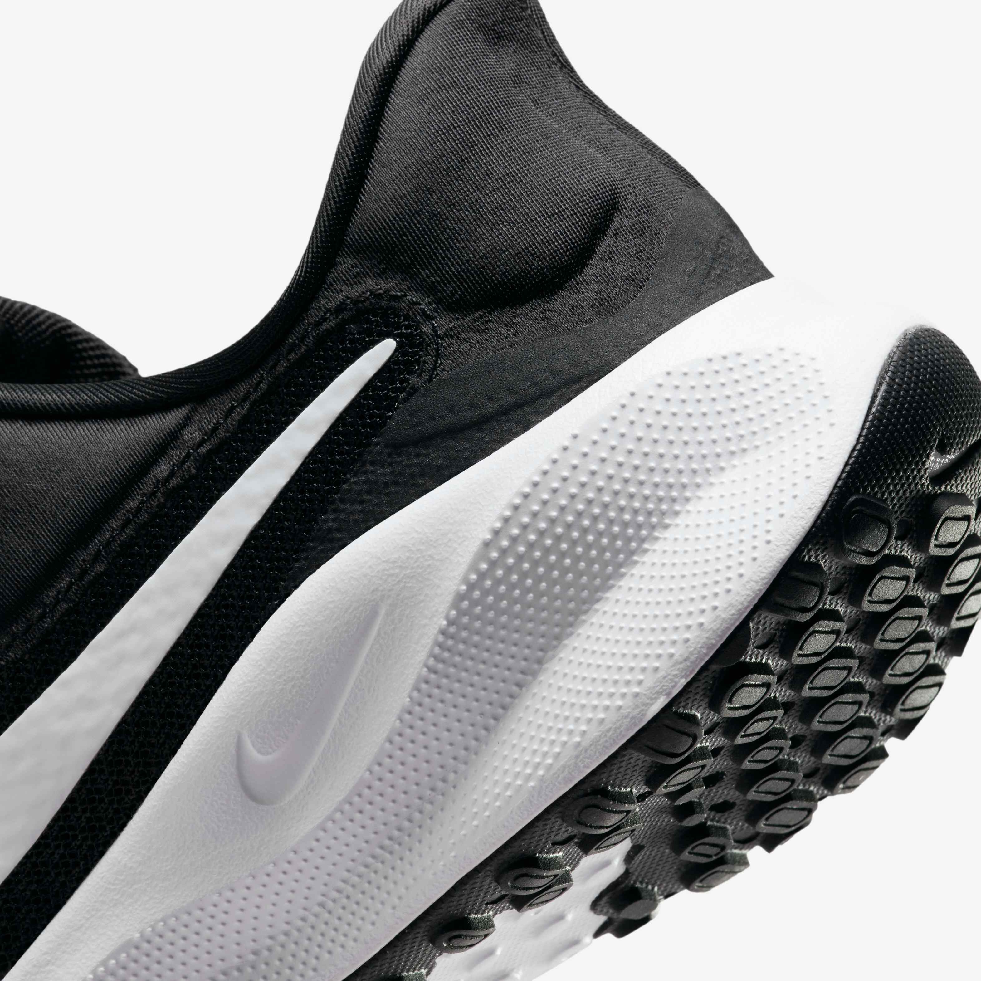 Nike Revolution 7 EasyOn image number 8