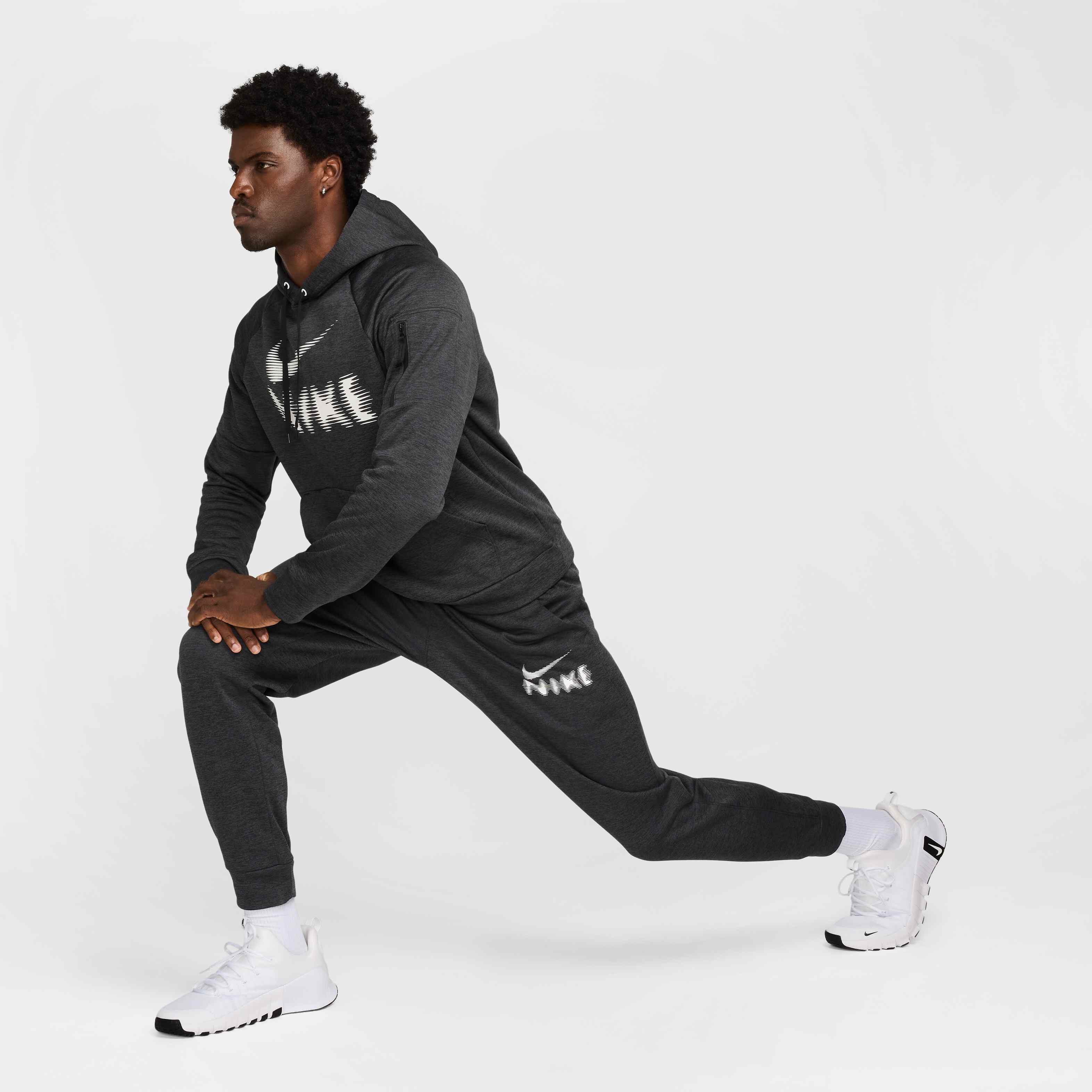 ★★Nike★★ Therma Fit Pullover Fitness Hoodie M Black Whit Nike Therma-FIT Men's Pullover Fitness Hoodie (Large, Black