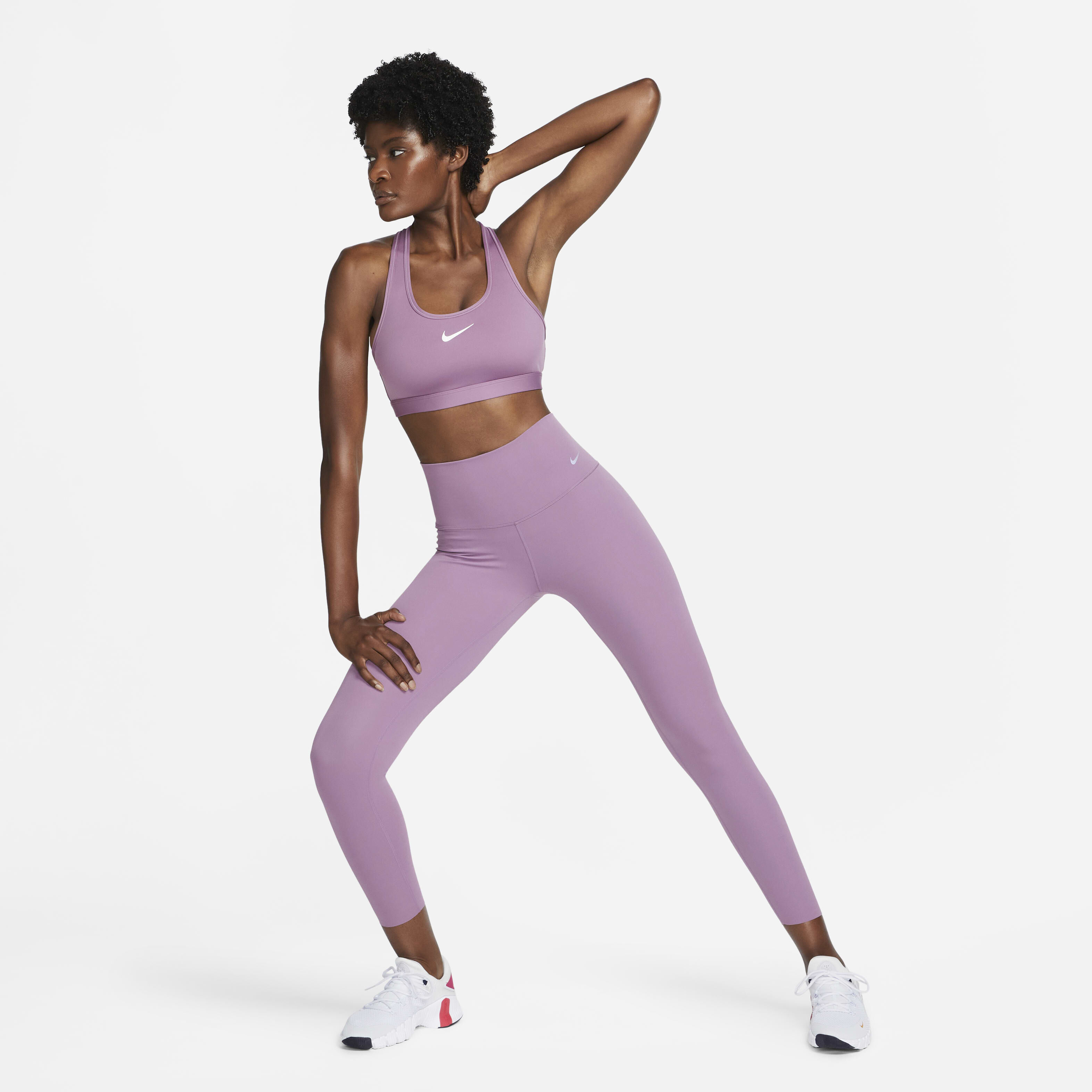 Nike Swoosh Medium-Support image number 6