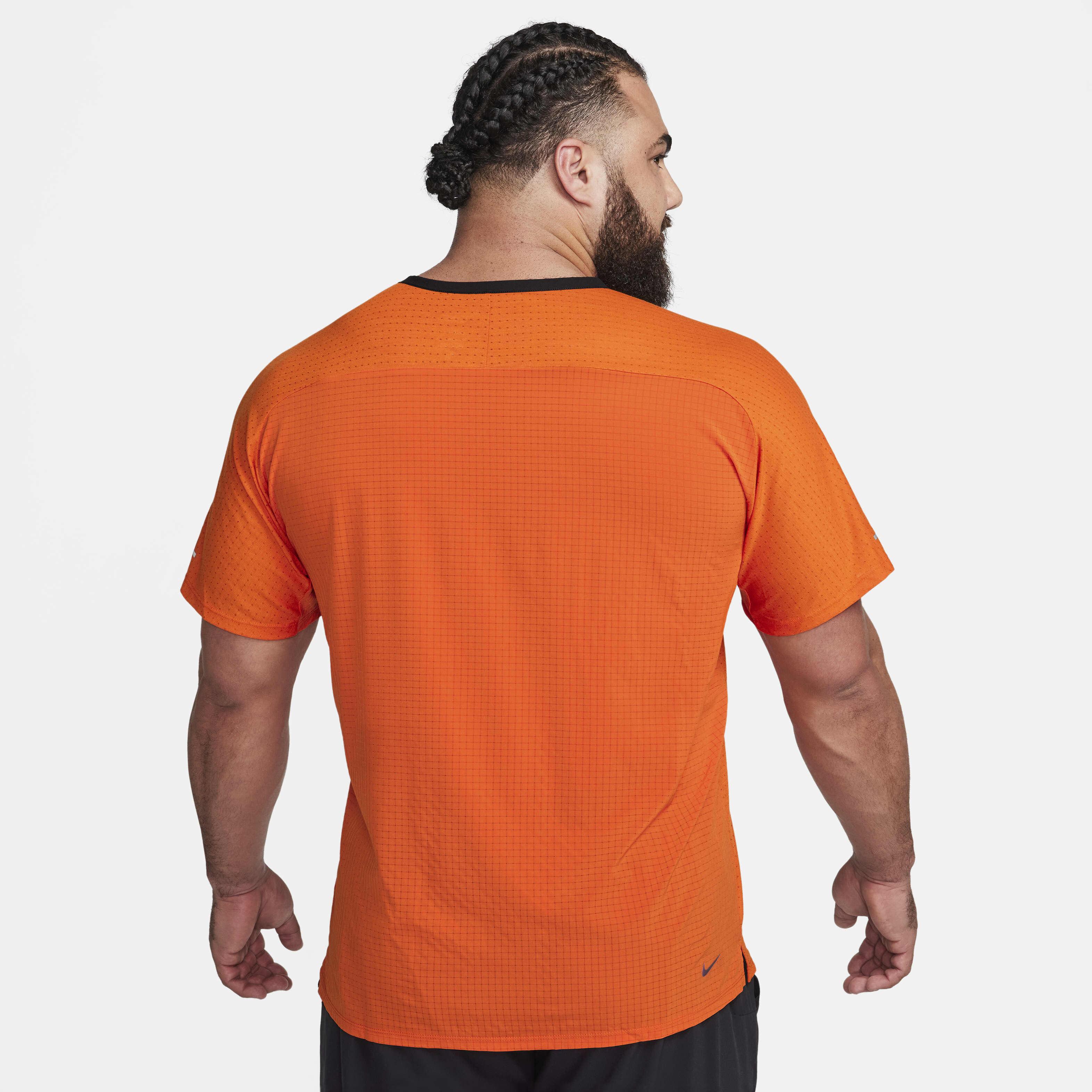 Buy Nike Trail Solar Chase Men s Dri FIT Short Sleeve Running Top Nike Saudi Official