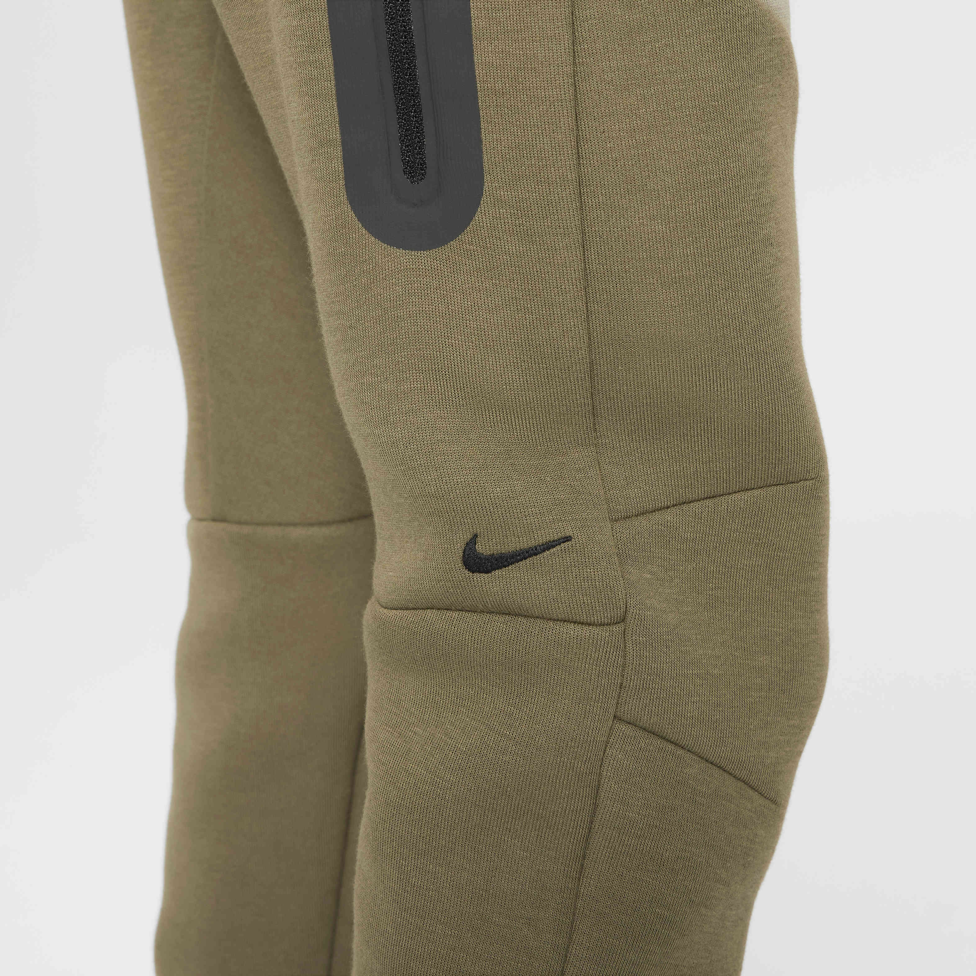 Nike Sportswear Tech Fleece image number 5