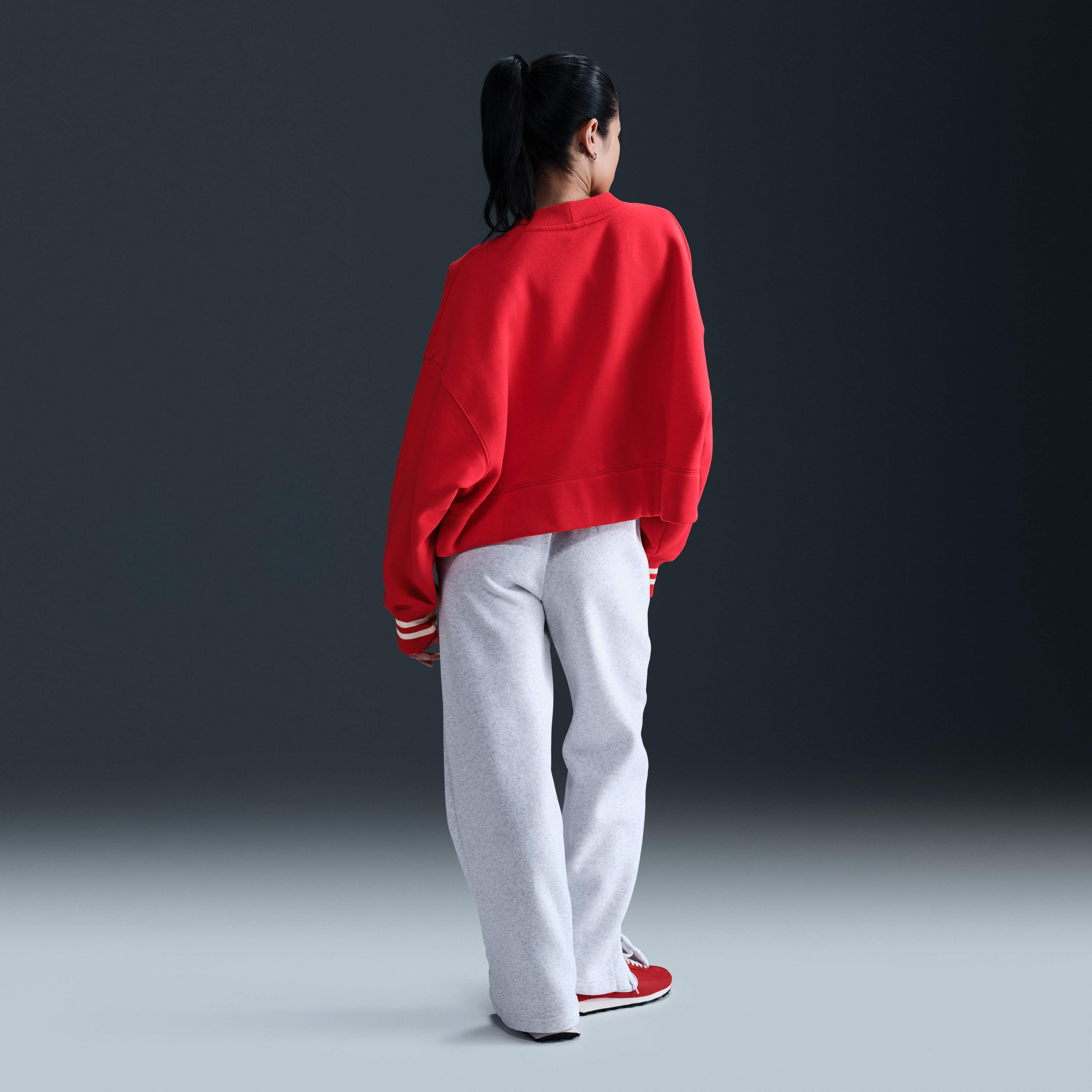 نايكي سبورتسوير فينيكس فليس image number 4