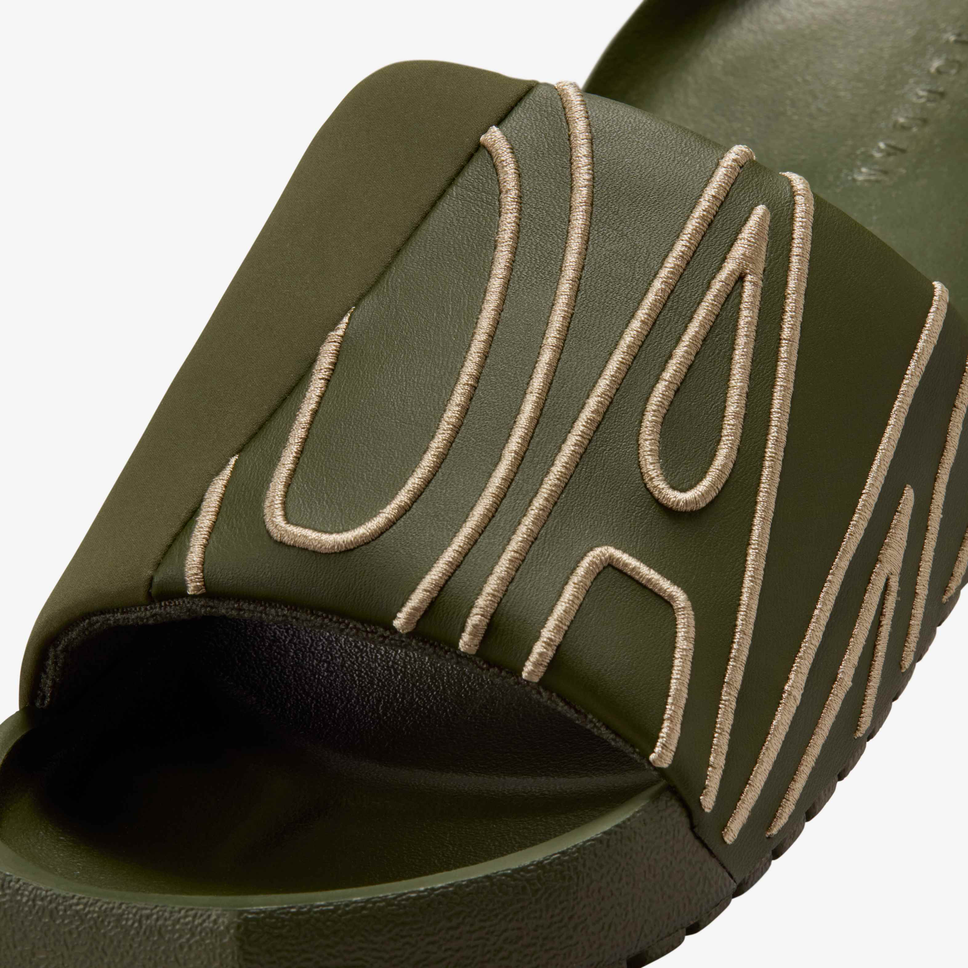 جوردن نولا image number 5