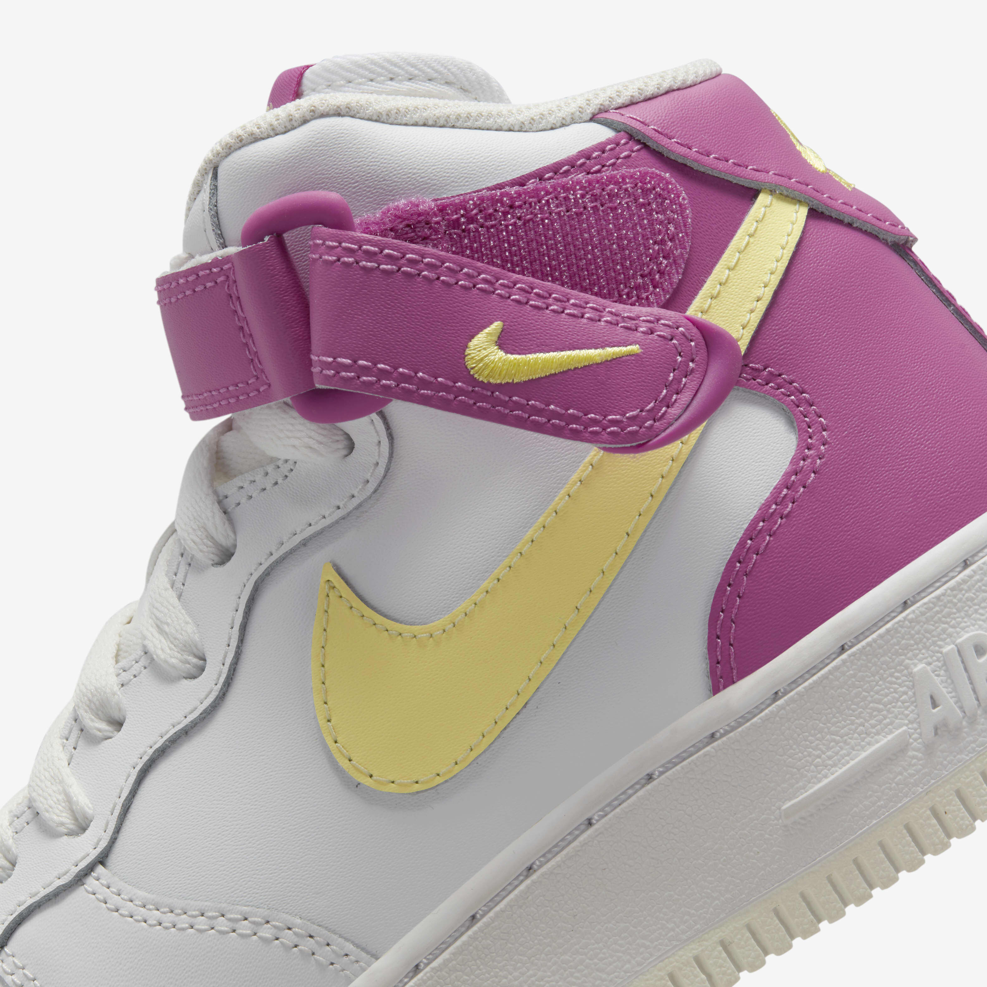 Buy Nike Air Force 1 Mid LE Older Kids' Shoe - Summit White