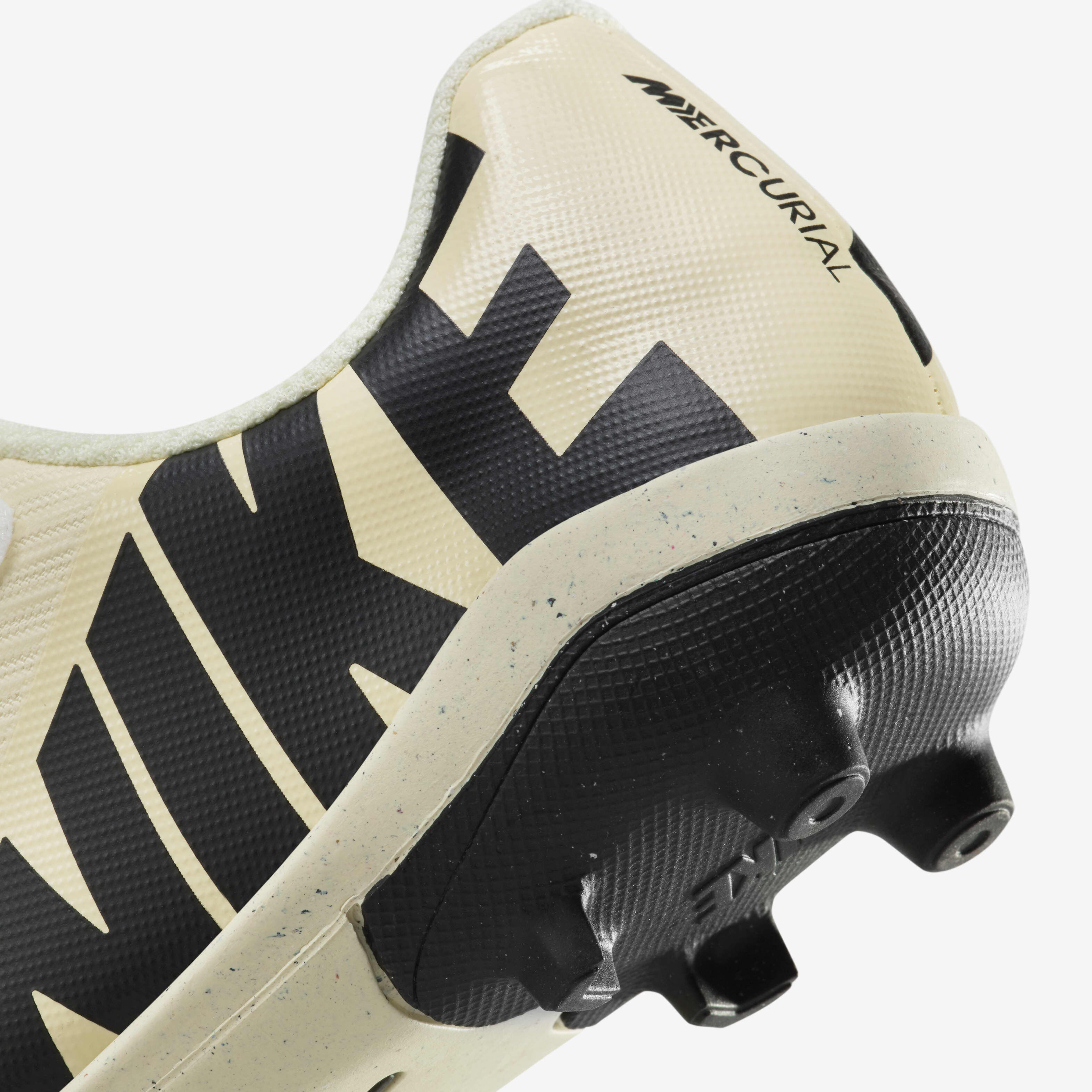 نايكي جونيور ميركيوريال فيبور 15 كلوب image number 8