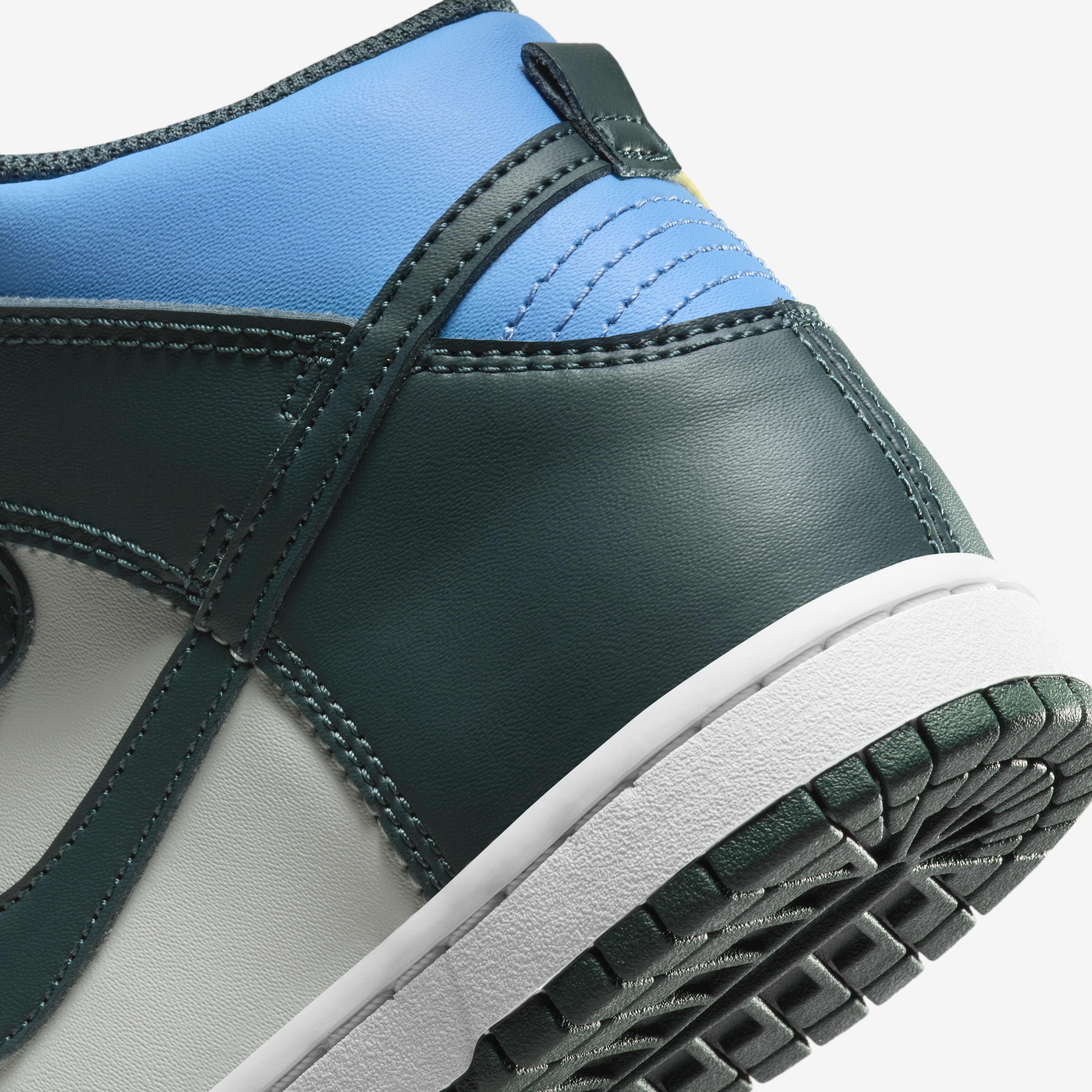 Nike Dunk High image number 7